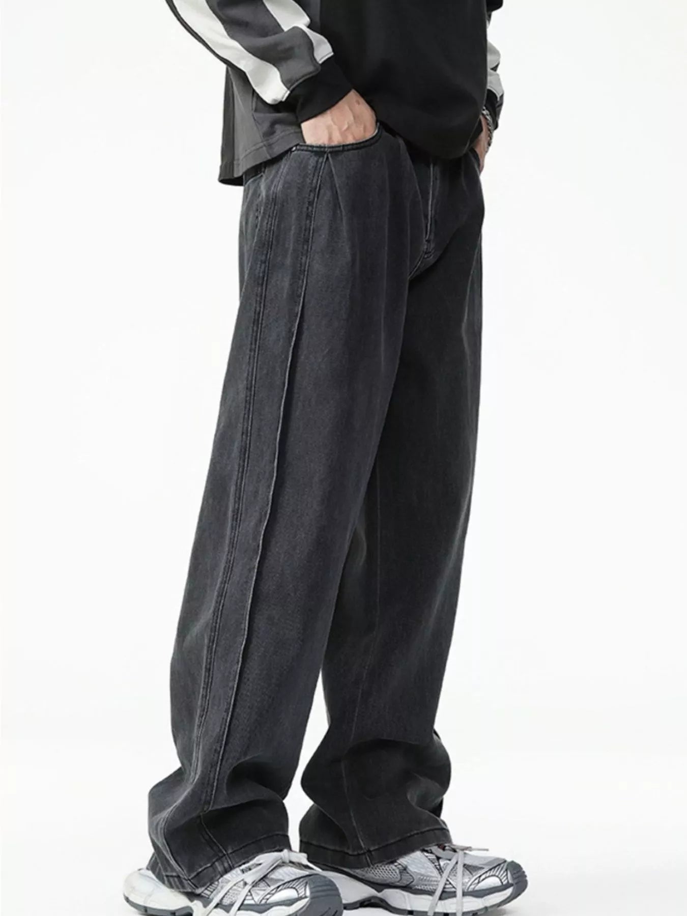 Men's Washed Relaxed Fit Wide Leg Jeans