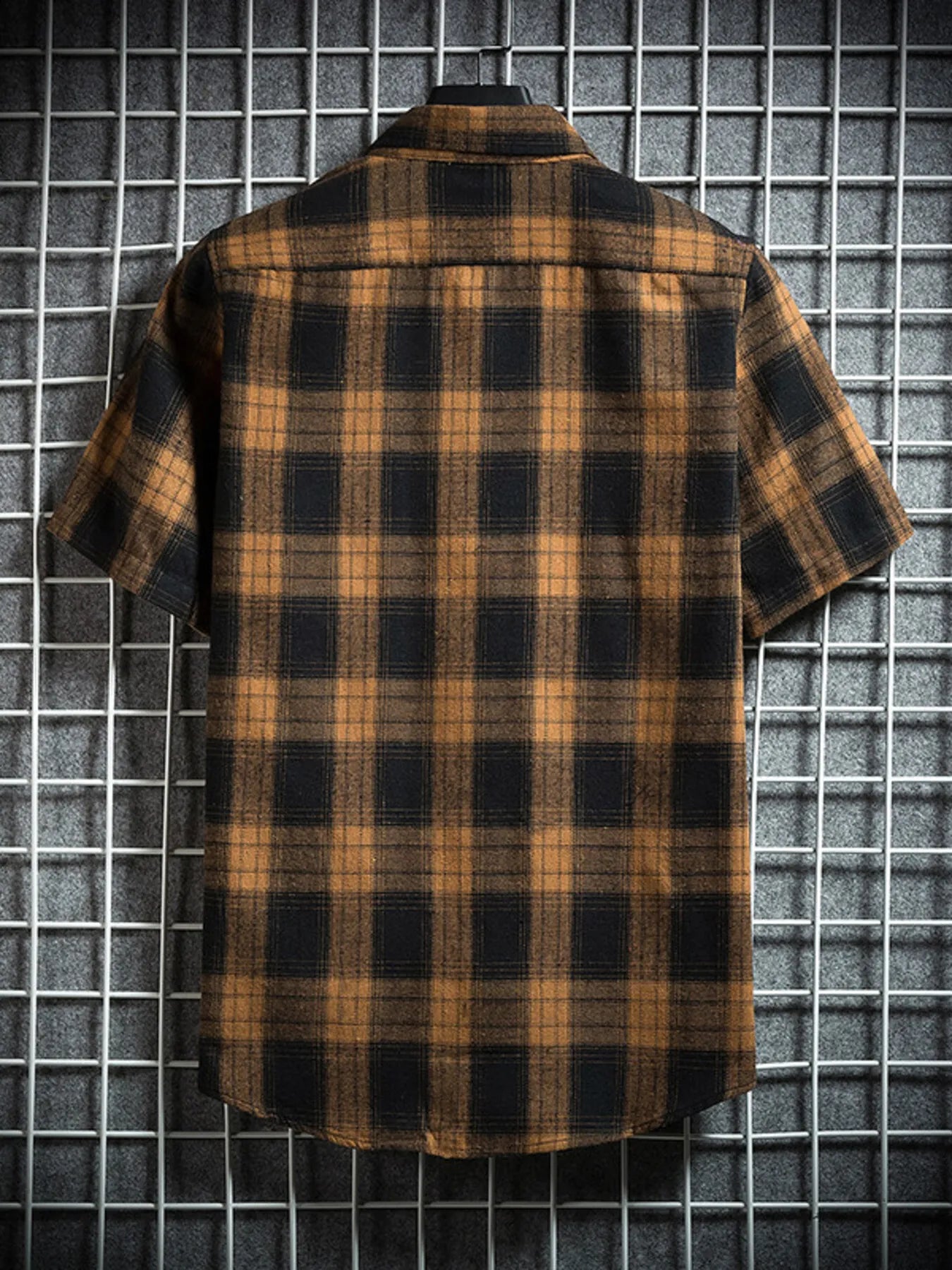 Men's Plus Size Plaid Button Up Short-Sleeve Shirt