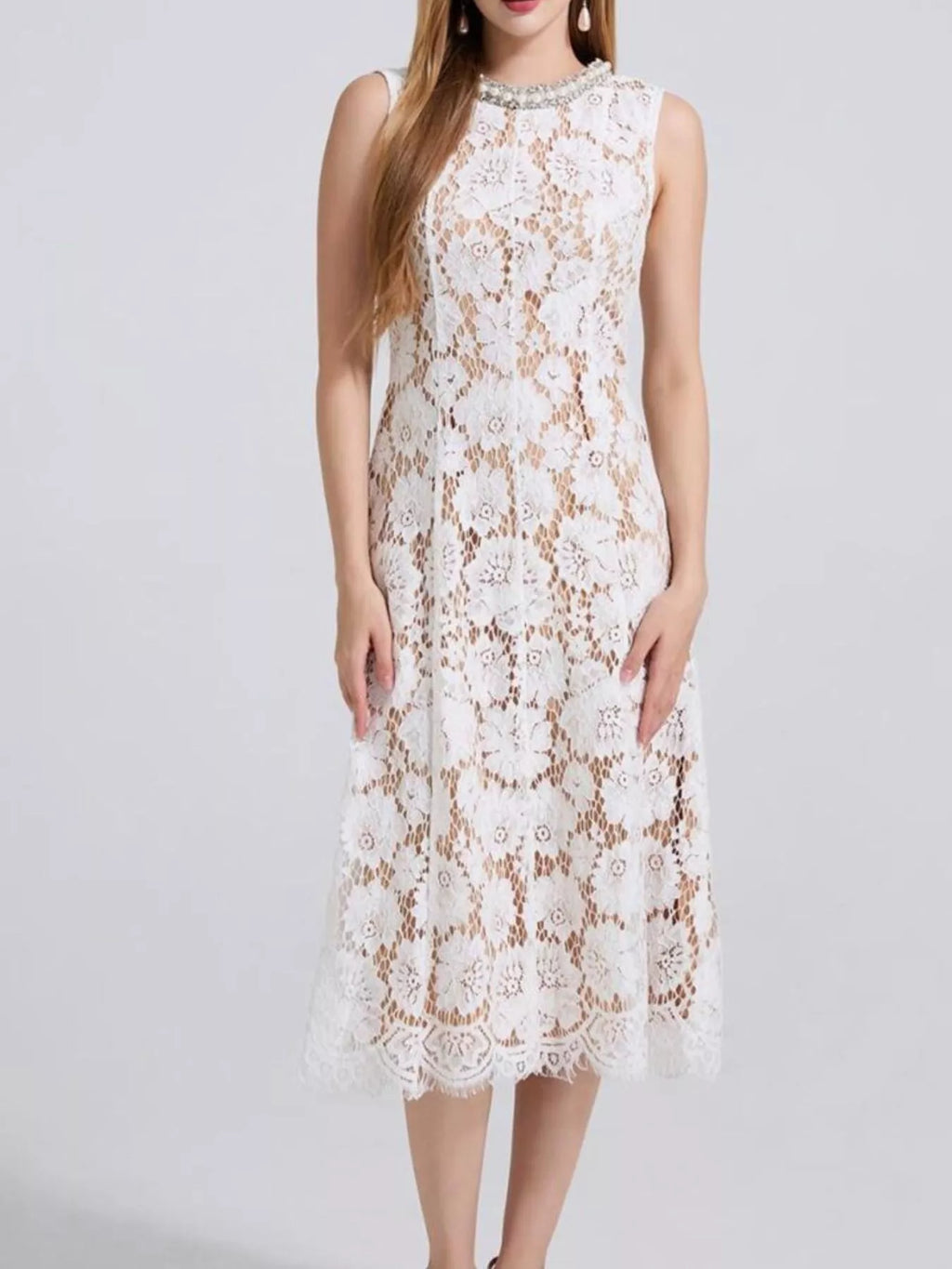 Pearl Neckline Sleeveless Lace Dress