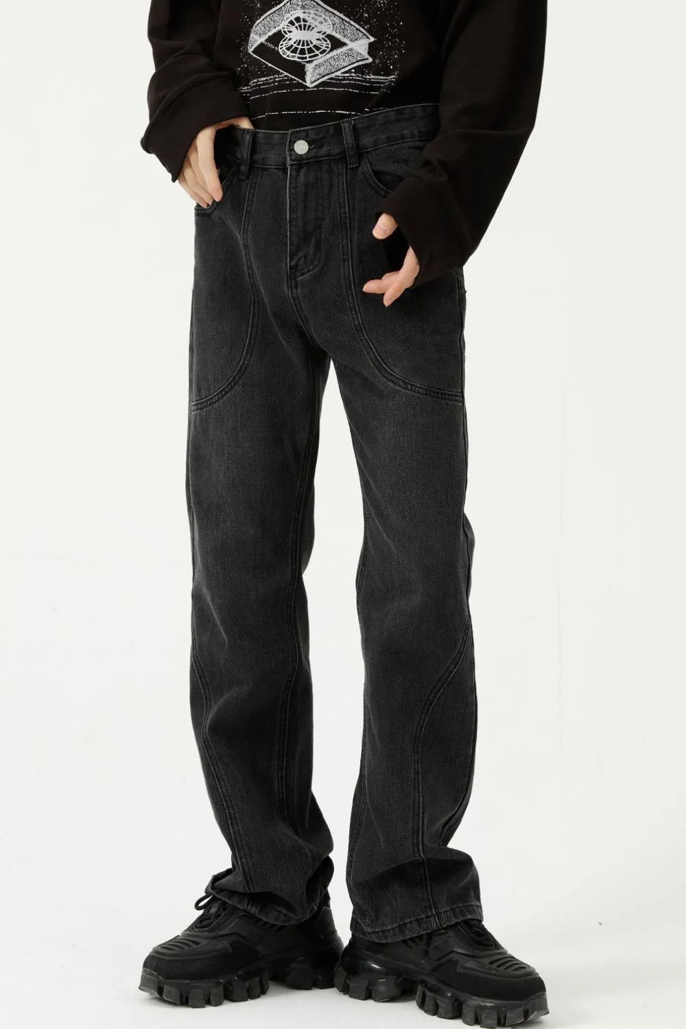 Straight-Leg Jeans with Stitch Detail