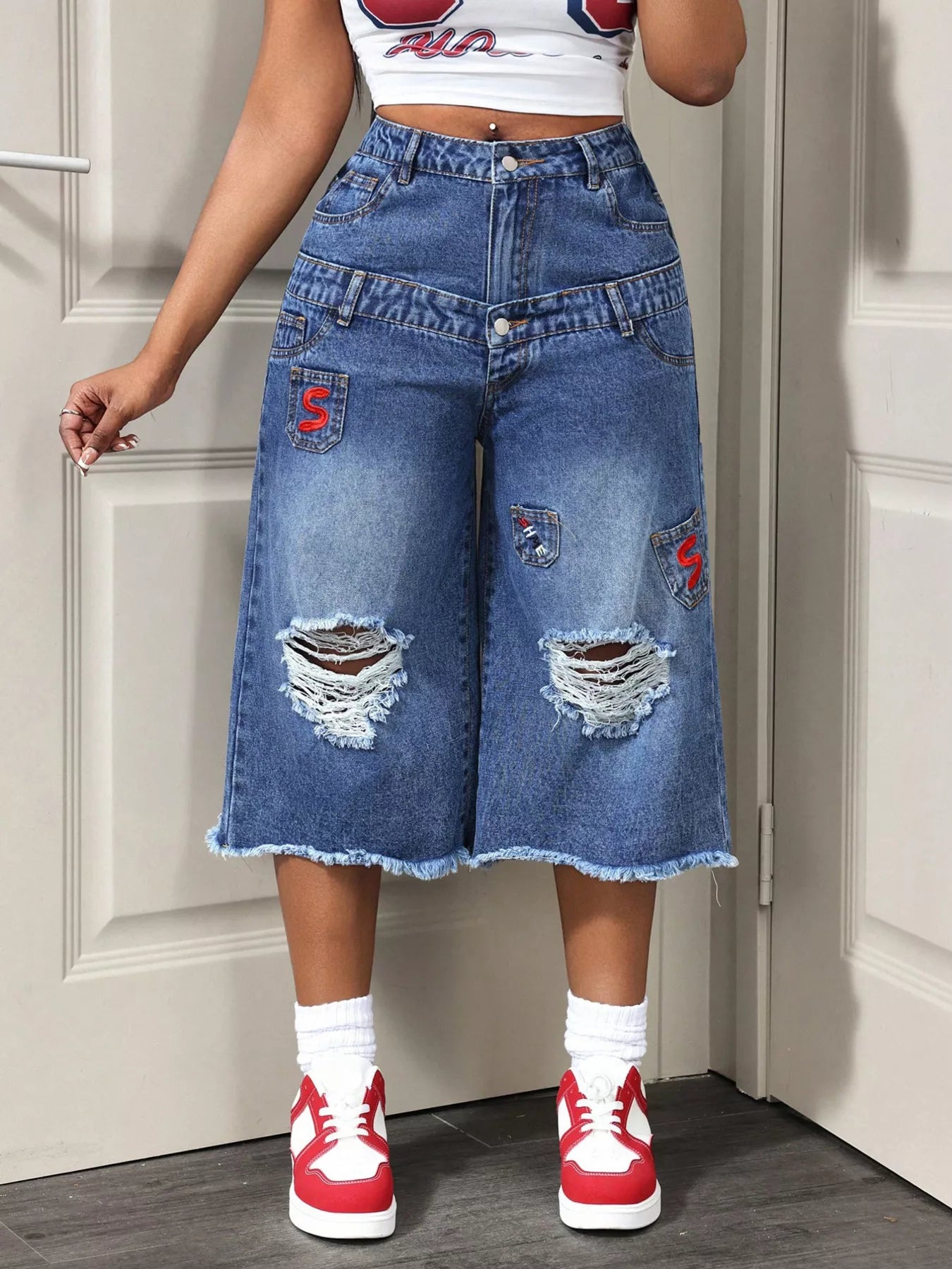Distressed Wide-Leg Denim Capris
