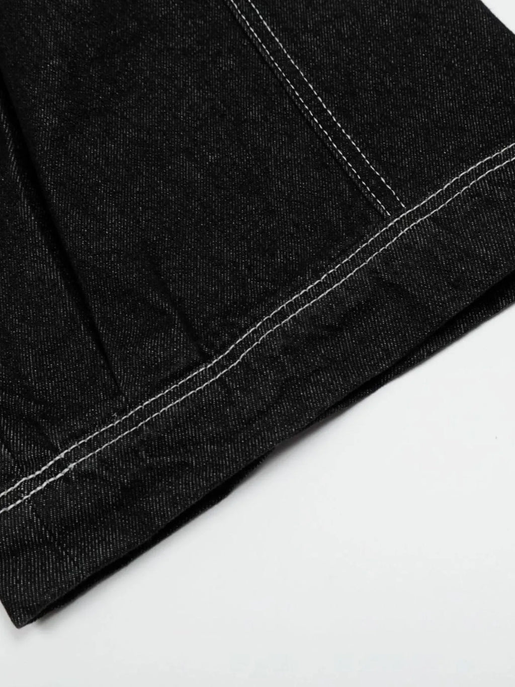 Men's Wide-Leg Jeans with Contrast Stitching