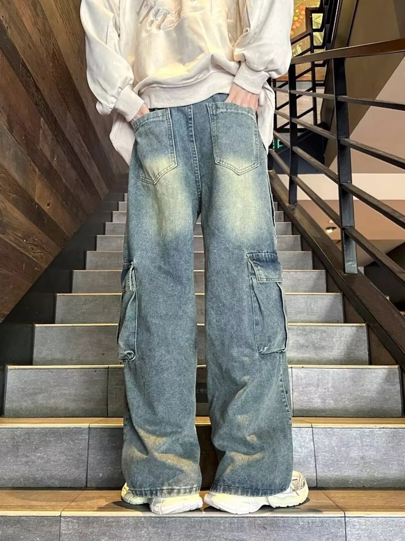 Men's Vintage Wash Wide Leg Cargo Jeans