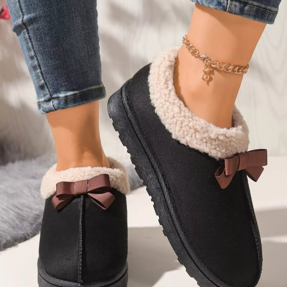 Cozy Bowknot Plush Lined Slip-Ons