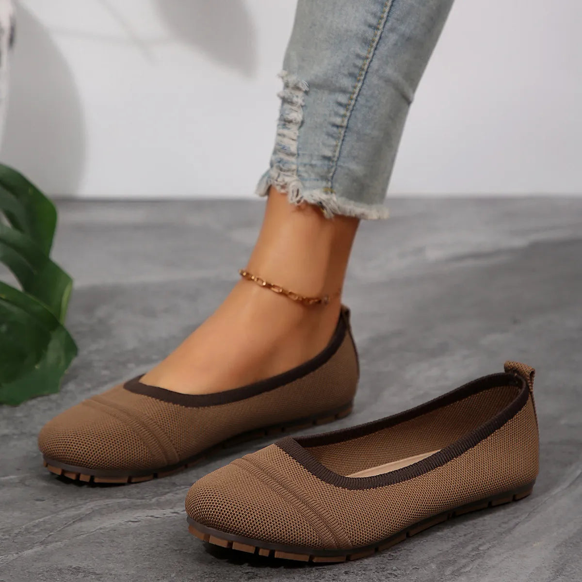 Mesh Round Toe Flat Slip-Ons