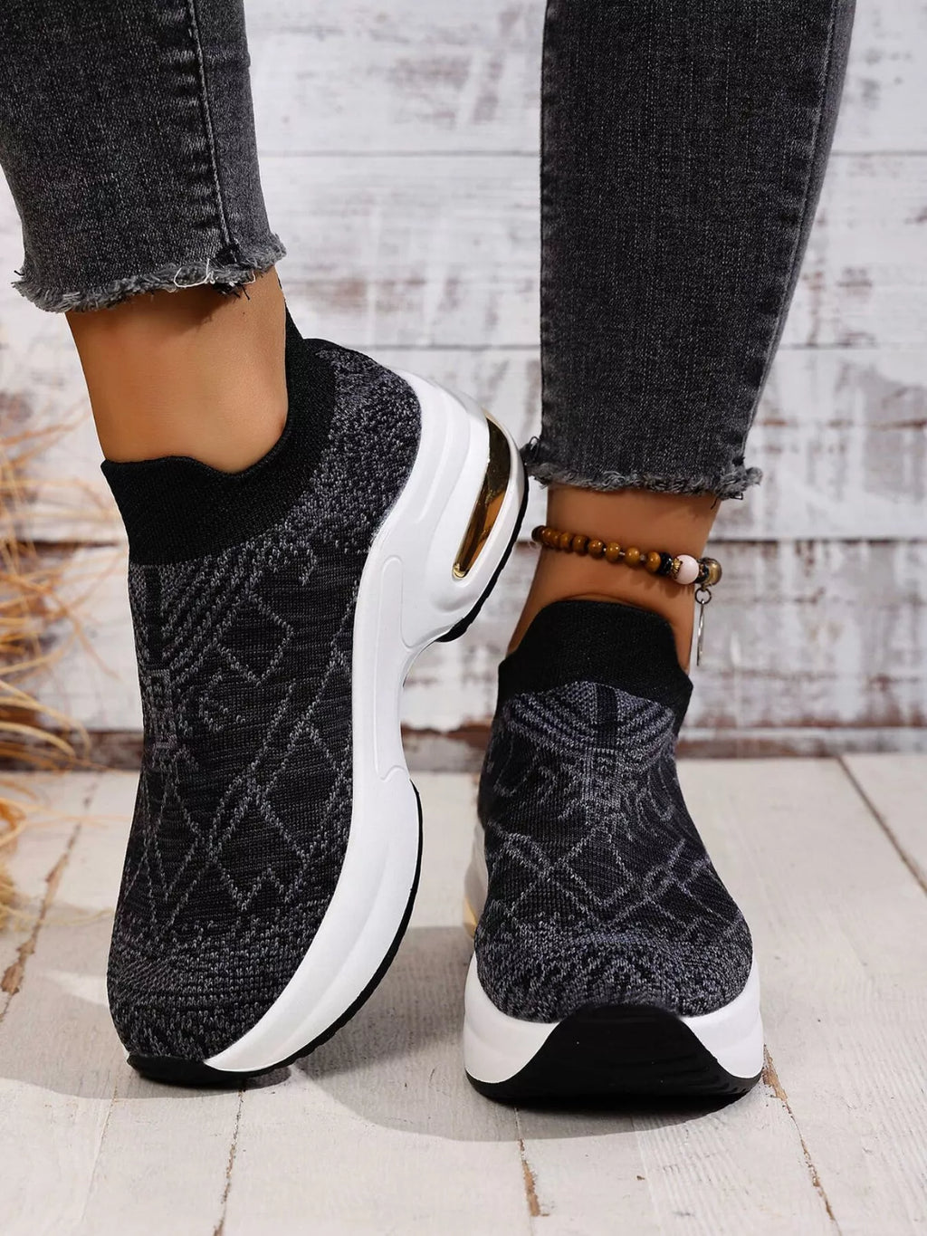 Mesh Round Toe Platform Sneakers