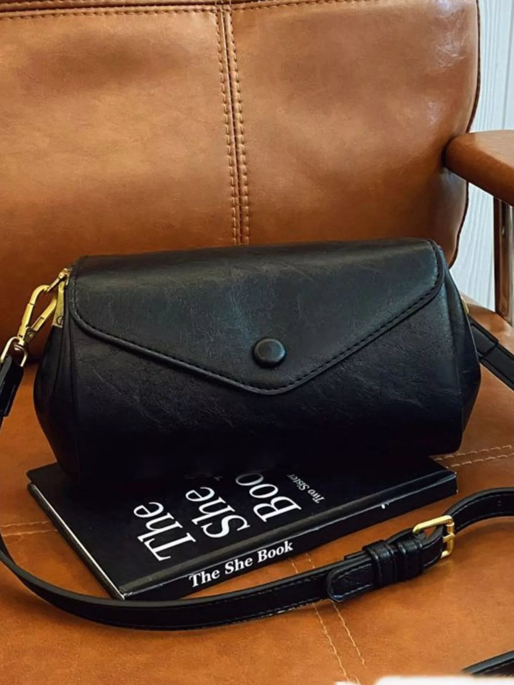 Vintage Style Flap Crossbody Bag
