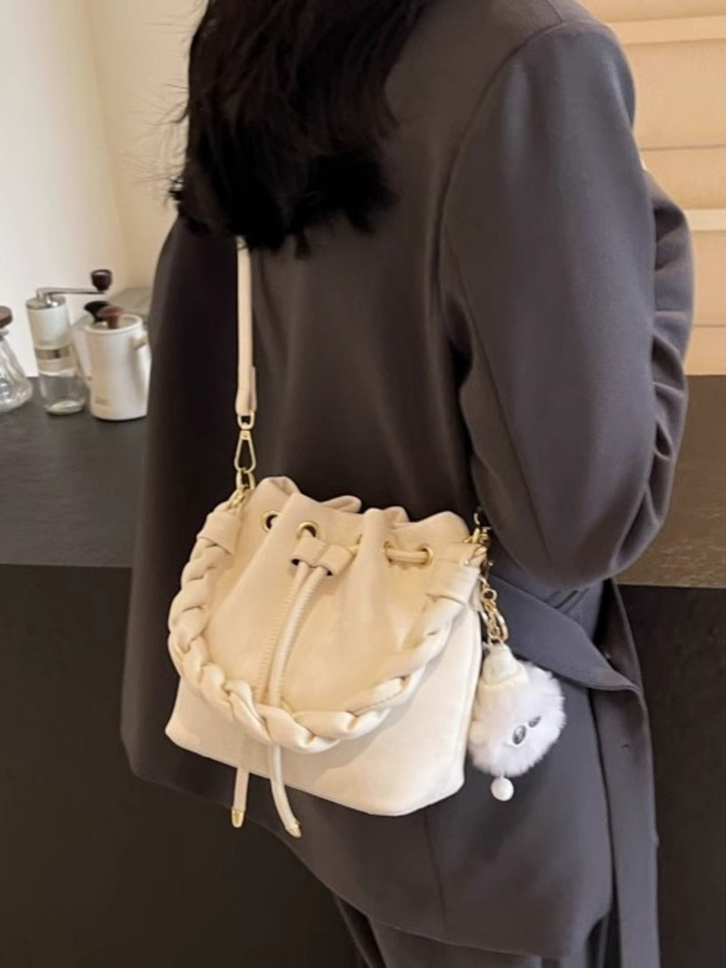 Chunky Chain Trim Drawstring Bucket Crossbody Bag