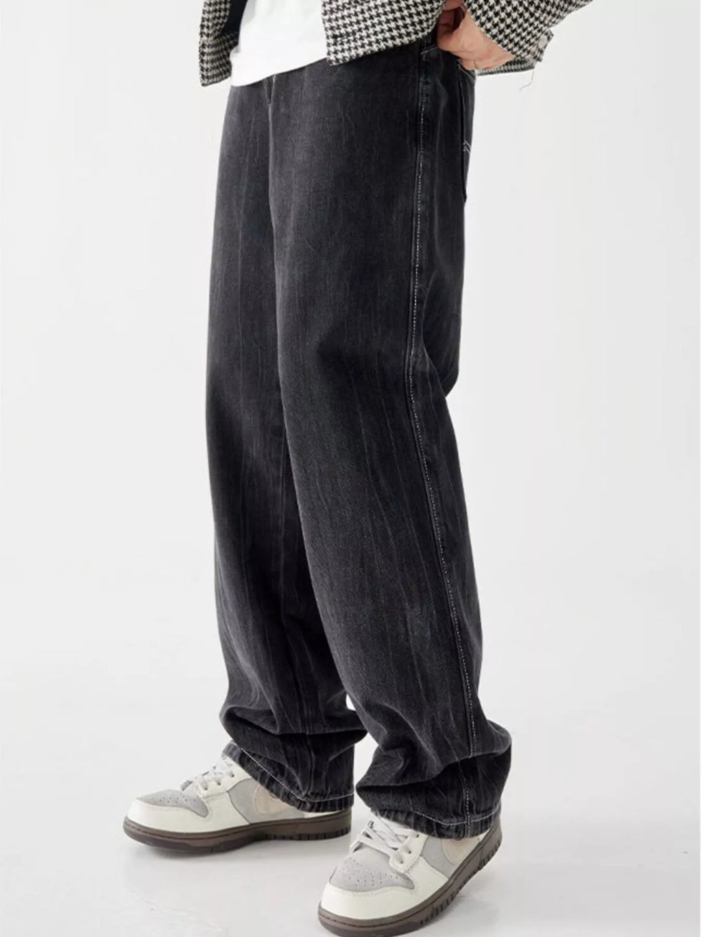 Men's Vintage Wash Loose Fit Jeans