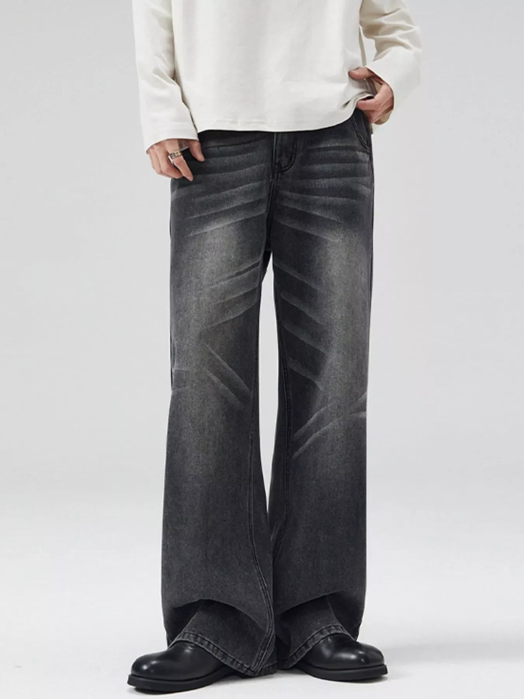 Men's Wide Leg Washed Jeans