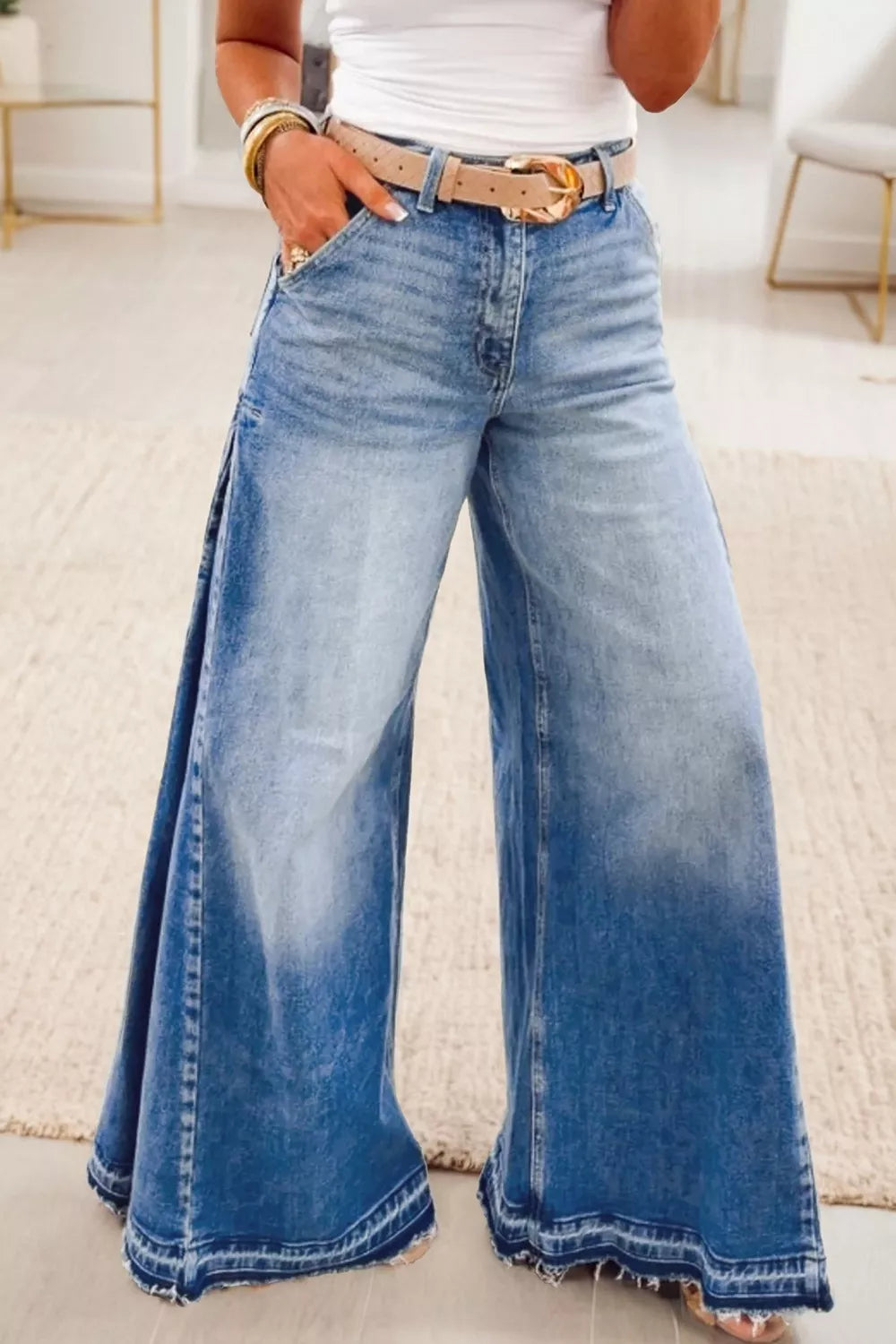 Side Seam Gathering Flare Leg Jeans