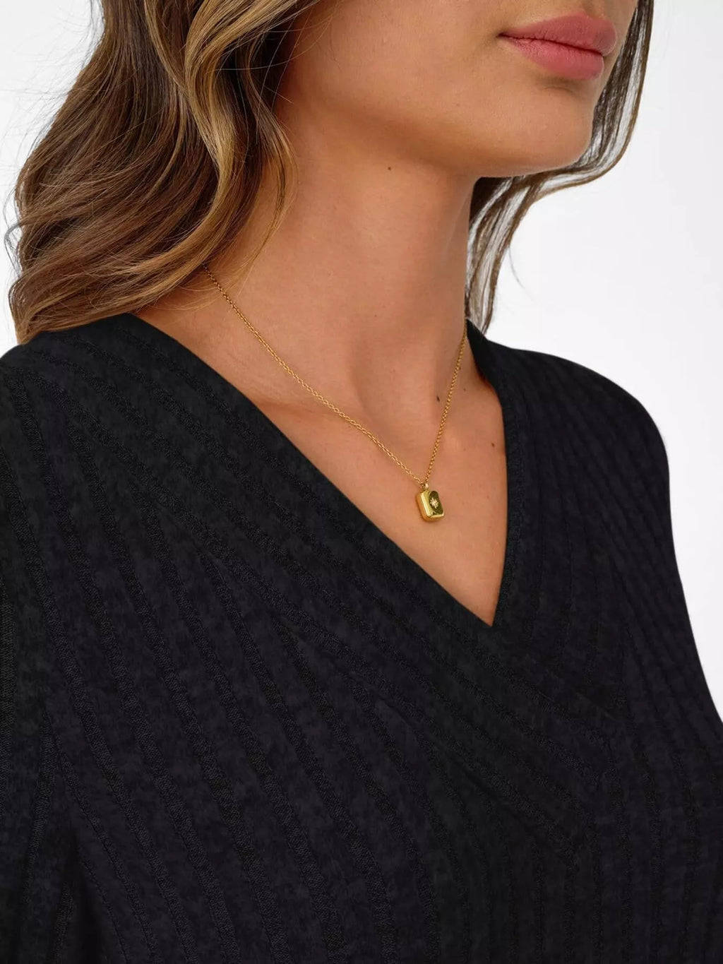 Ribbed Knit V-Neck Long Sleeve T-Shirt