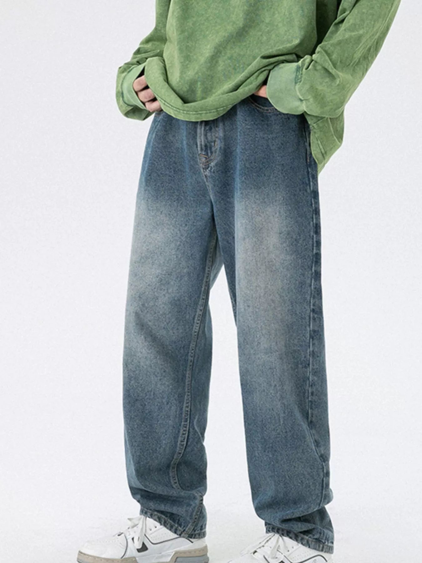 Men's Pocketed Wide Leg Jeans