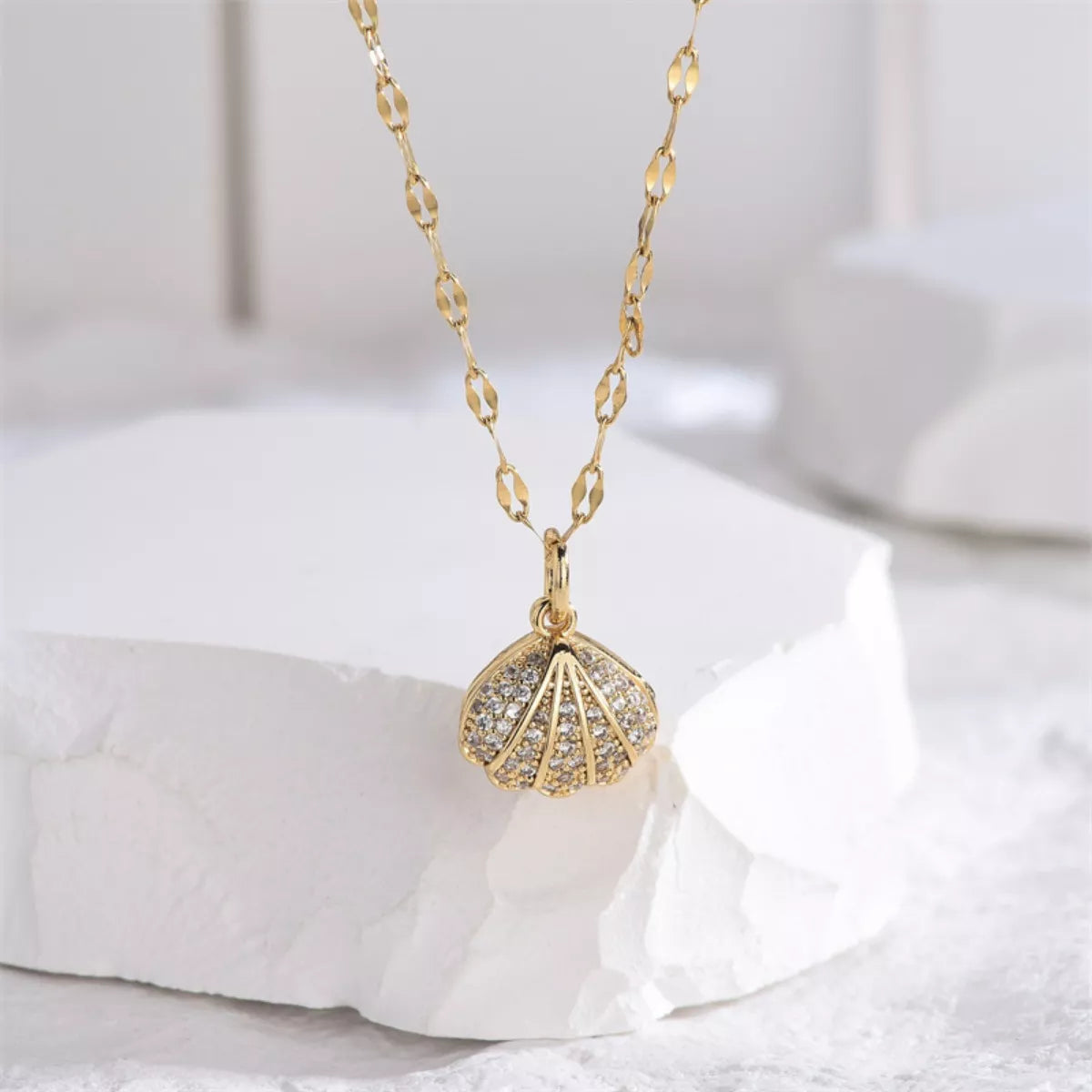 18K Gold-Plated Pearl Shell Necklace