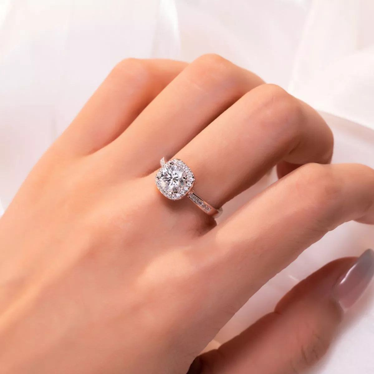 2 Carat Moissanite 925 Sterling Silver Ring