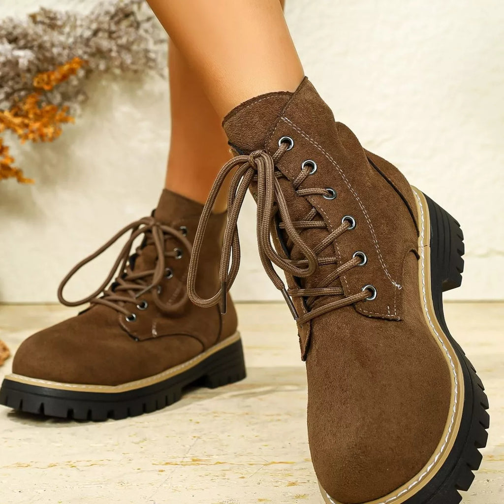 Round Toe Lace Up Boots