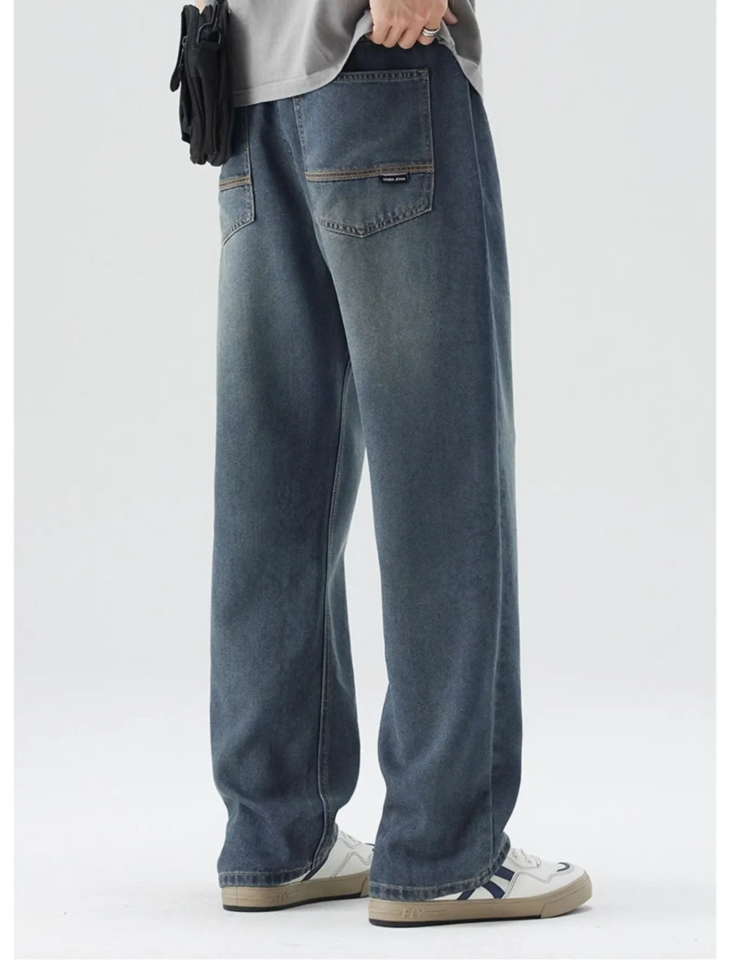 Men's Wide-Leg Relaxed Fit Jeans