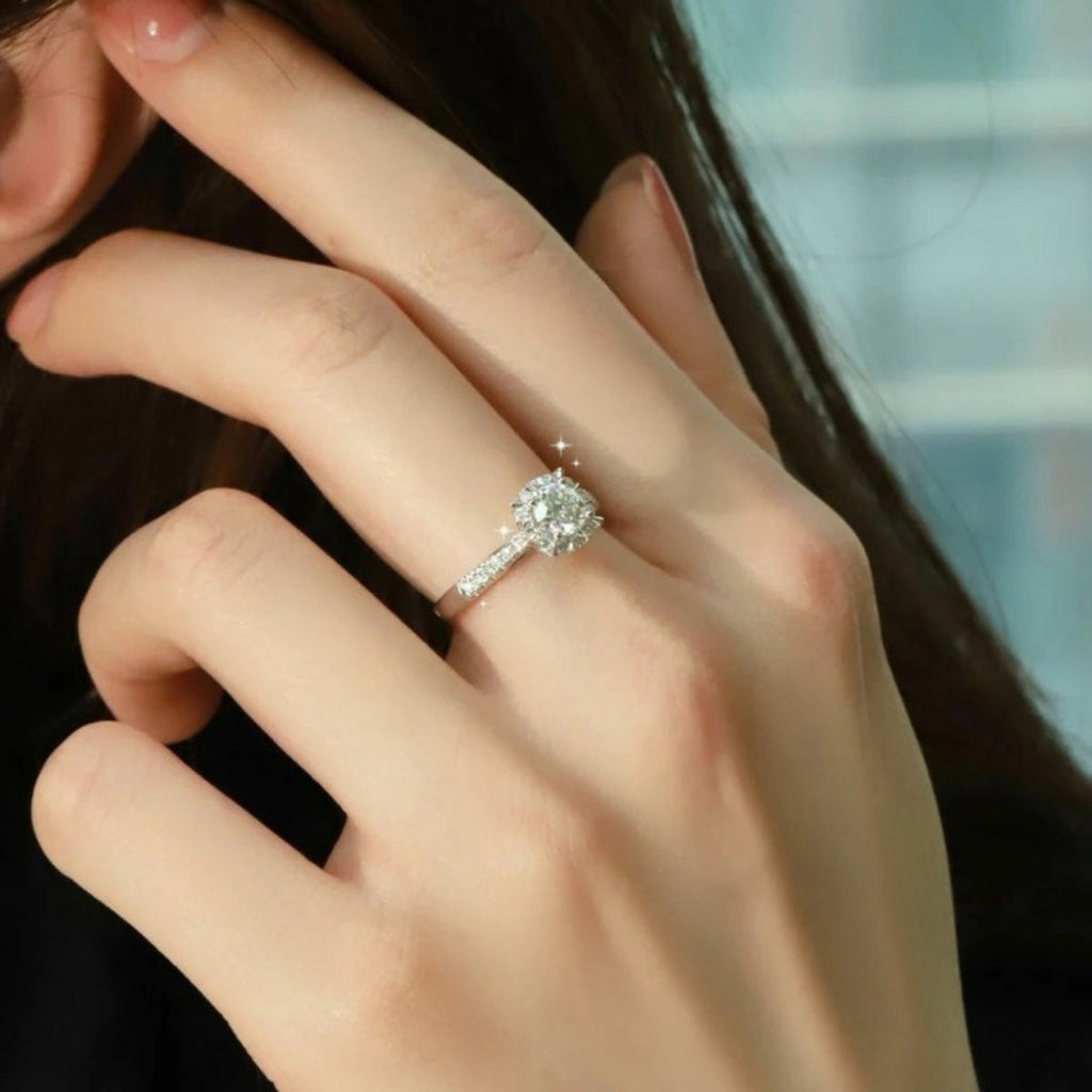 1 Carat Moissanite 925 Sterling Silver Ring