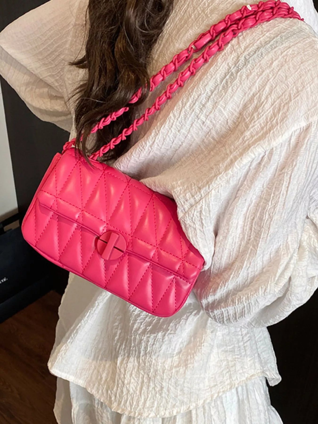 Quilted Chain Strap Crossbody Bag