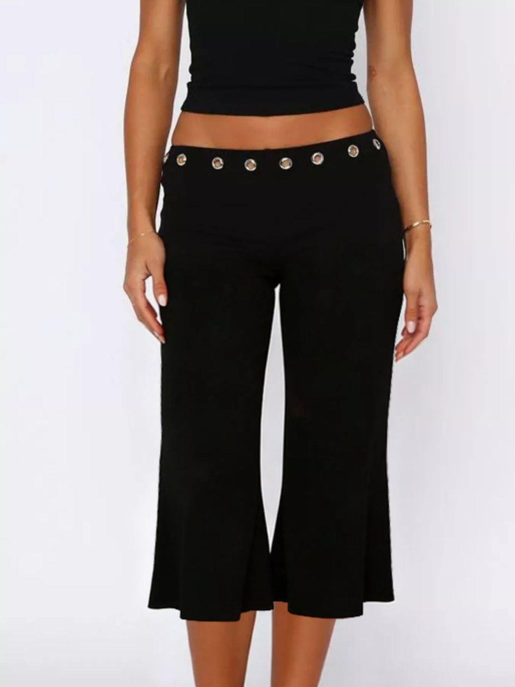 Mid Rise Capris Pants