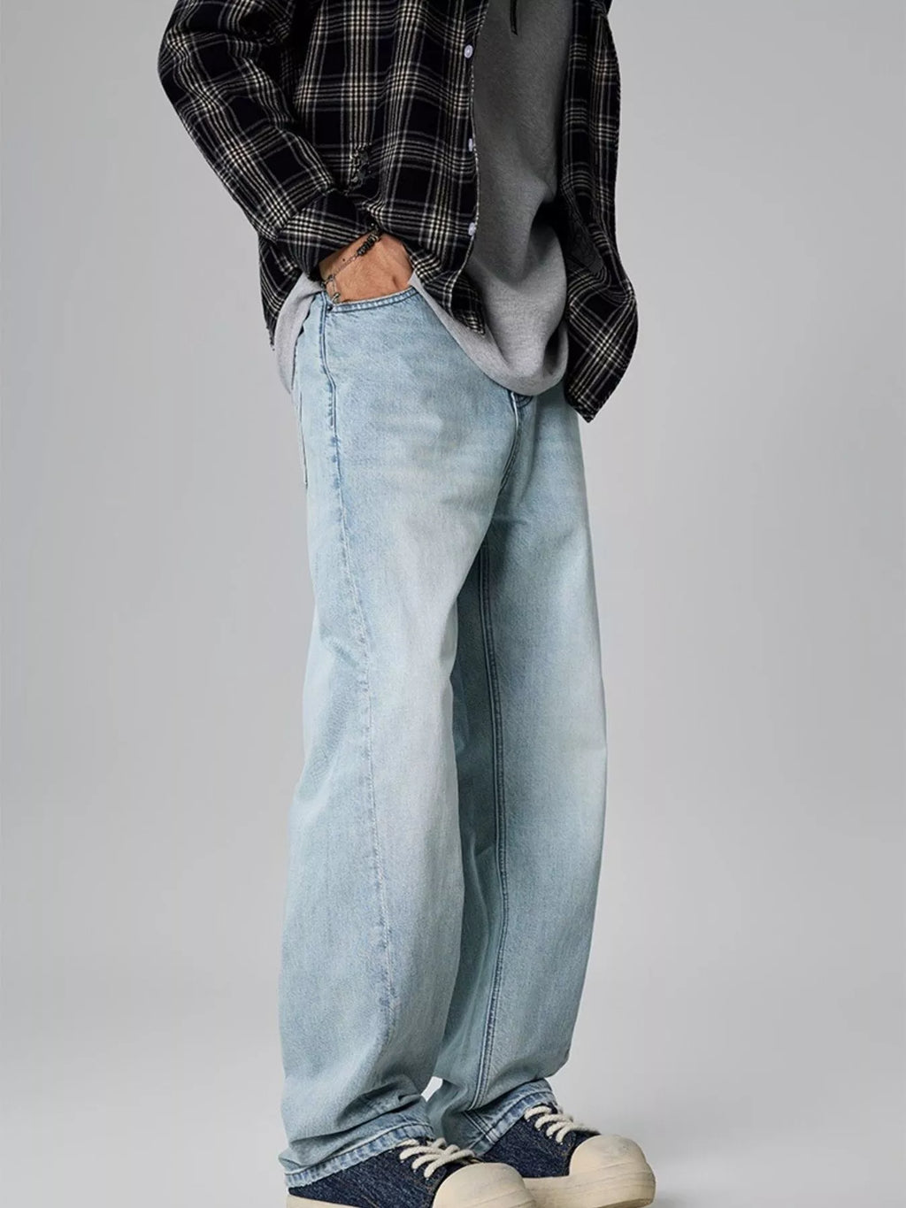 Men's Wash Straight Leg Jeans