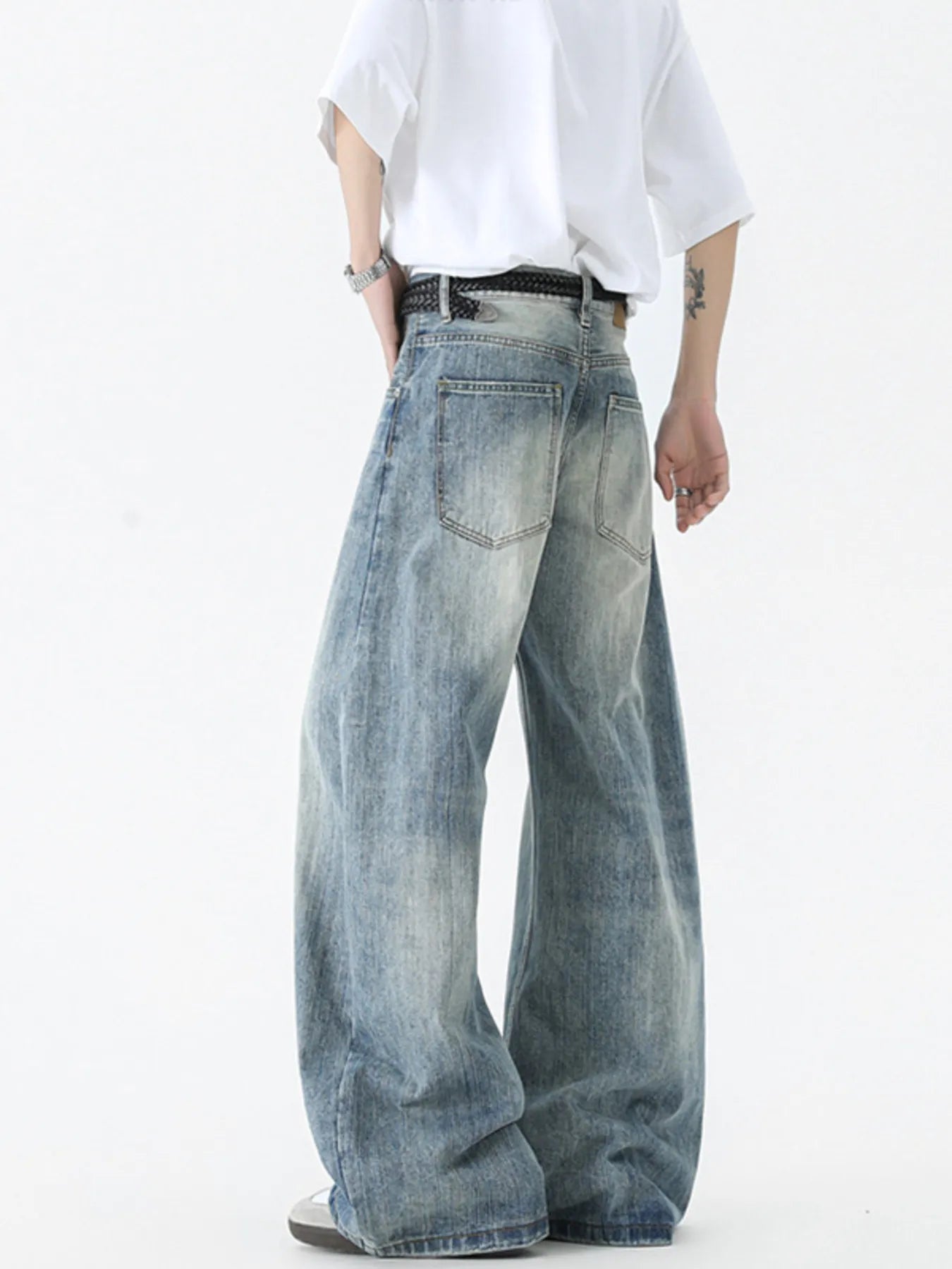 Men's Vintage Wash Wide Leg Jeans