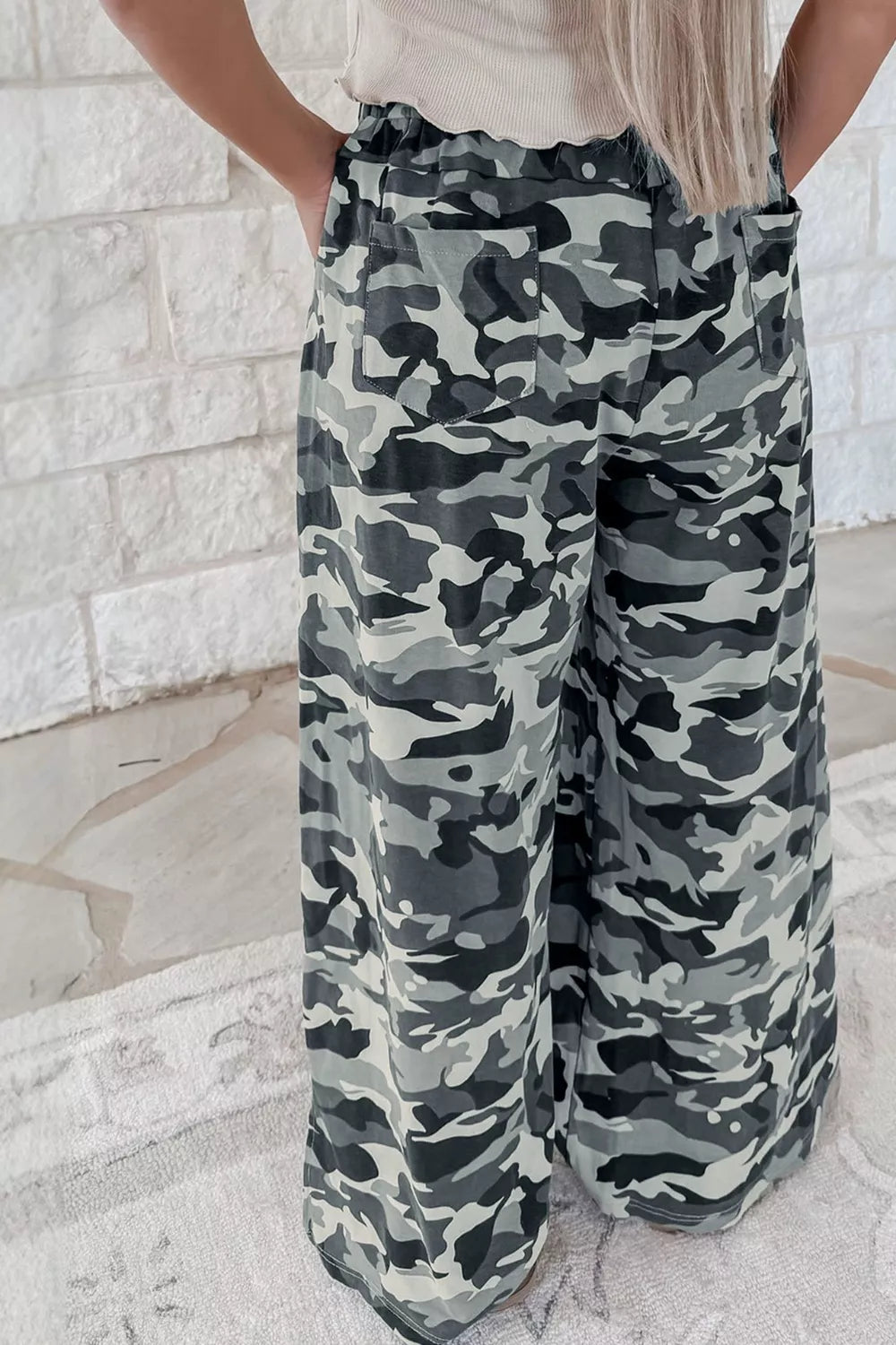 Camouflage Print Drawstring Casual Pants