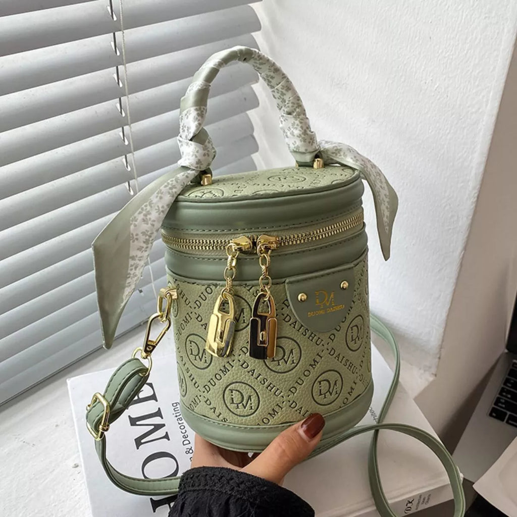 Letter Adjustable Strap Bucket Bag