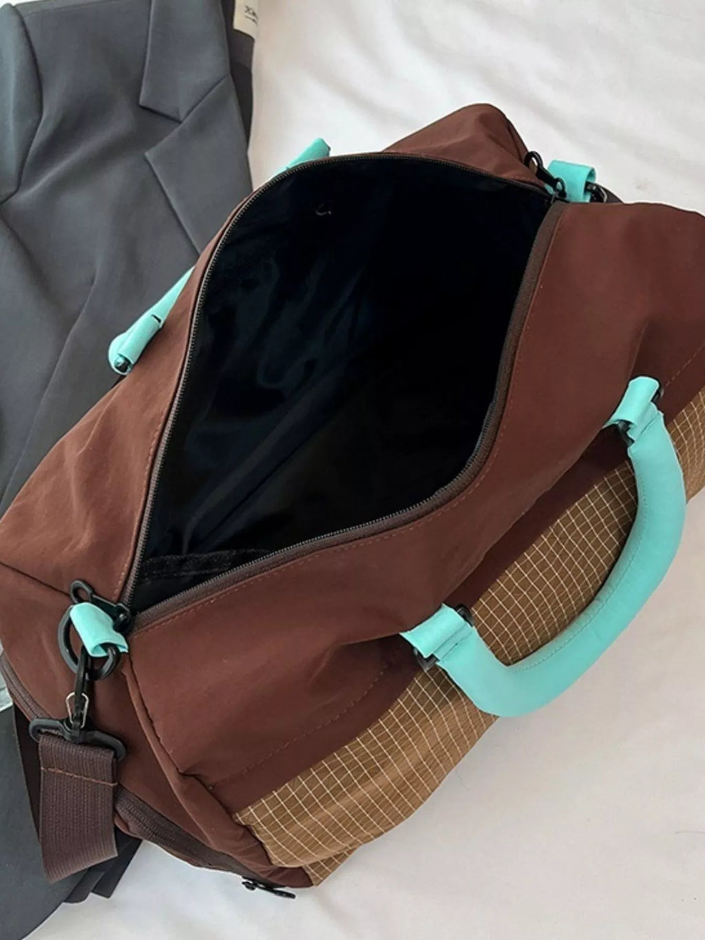 Plaid Oxford Sloth Travel Bag