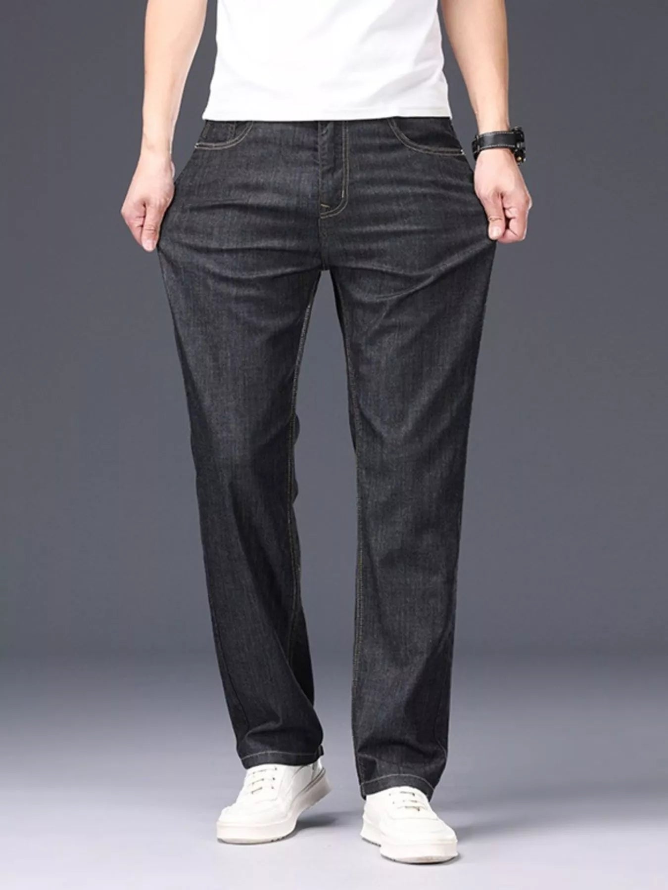 Men's Loose Fit Jeans with Pockets