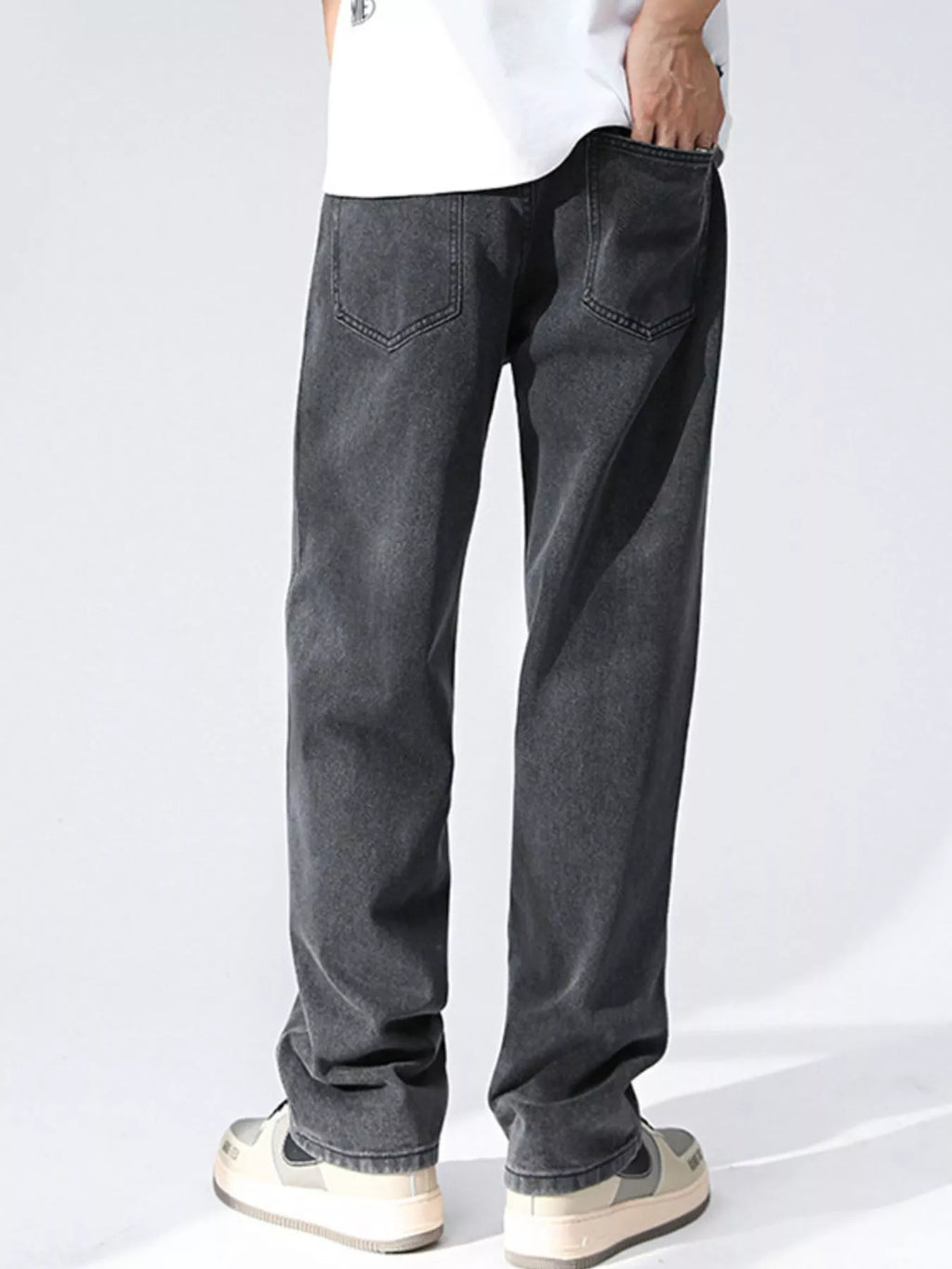 Men's Wash Relaxed Fit Wide Leg Jeans