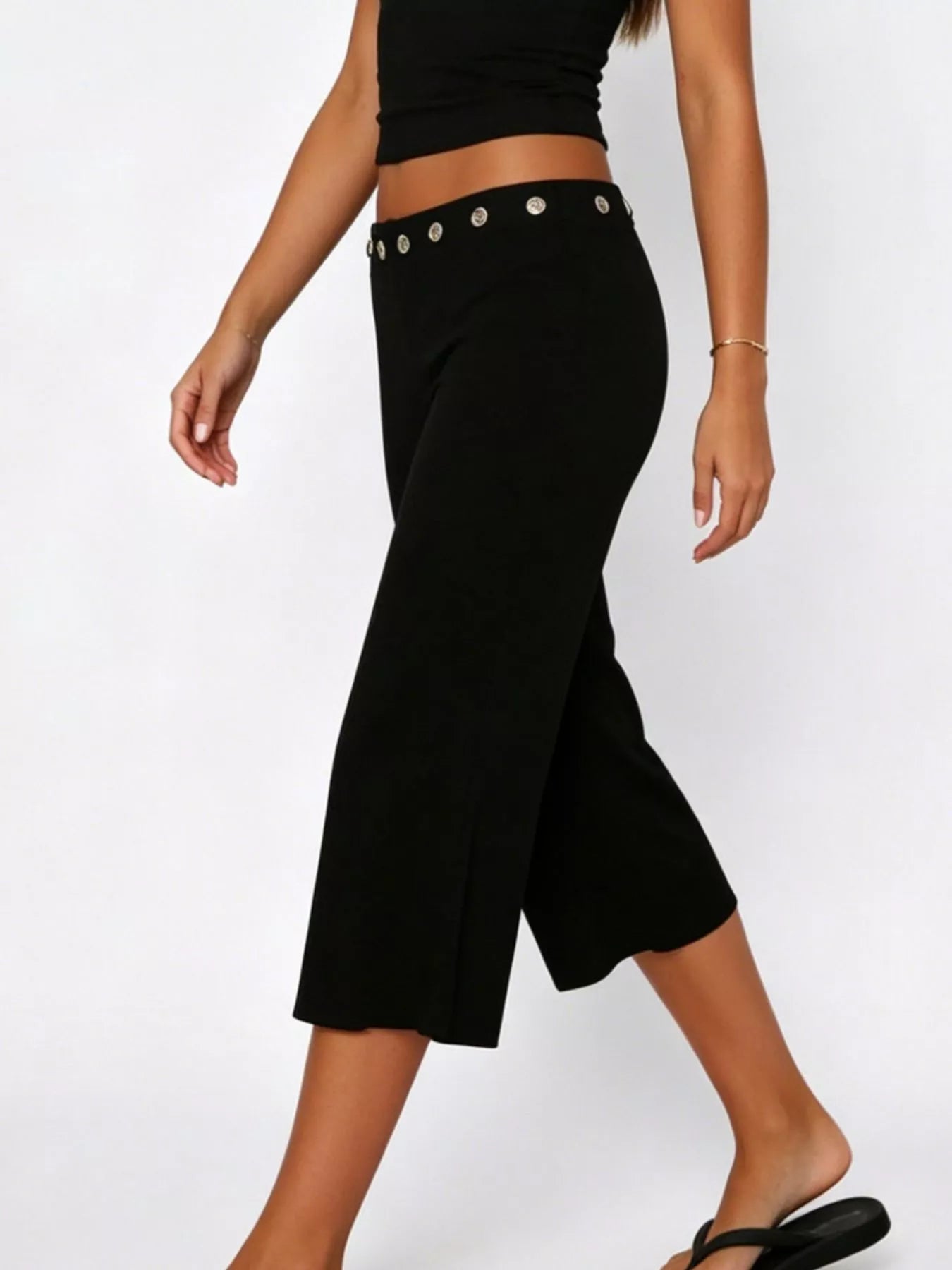 Mid Rise Capris Pants