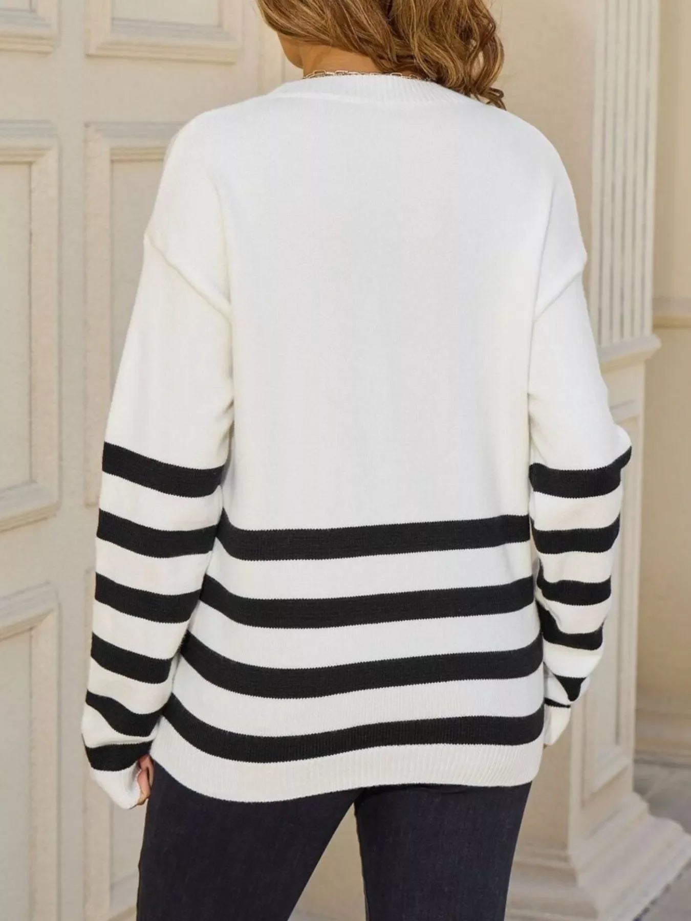 Striped Trim Crew Neck Sweater