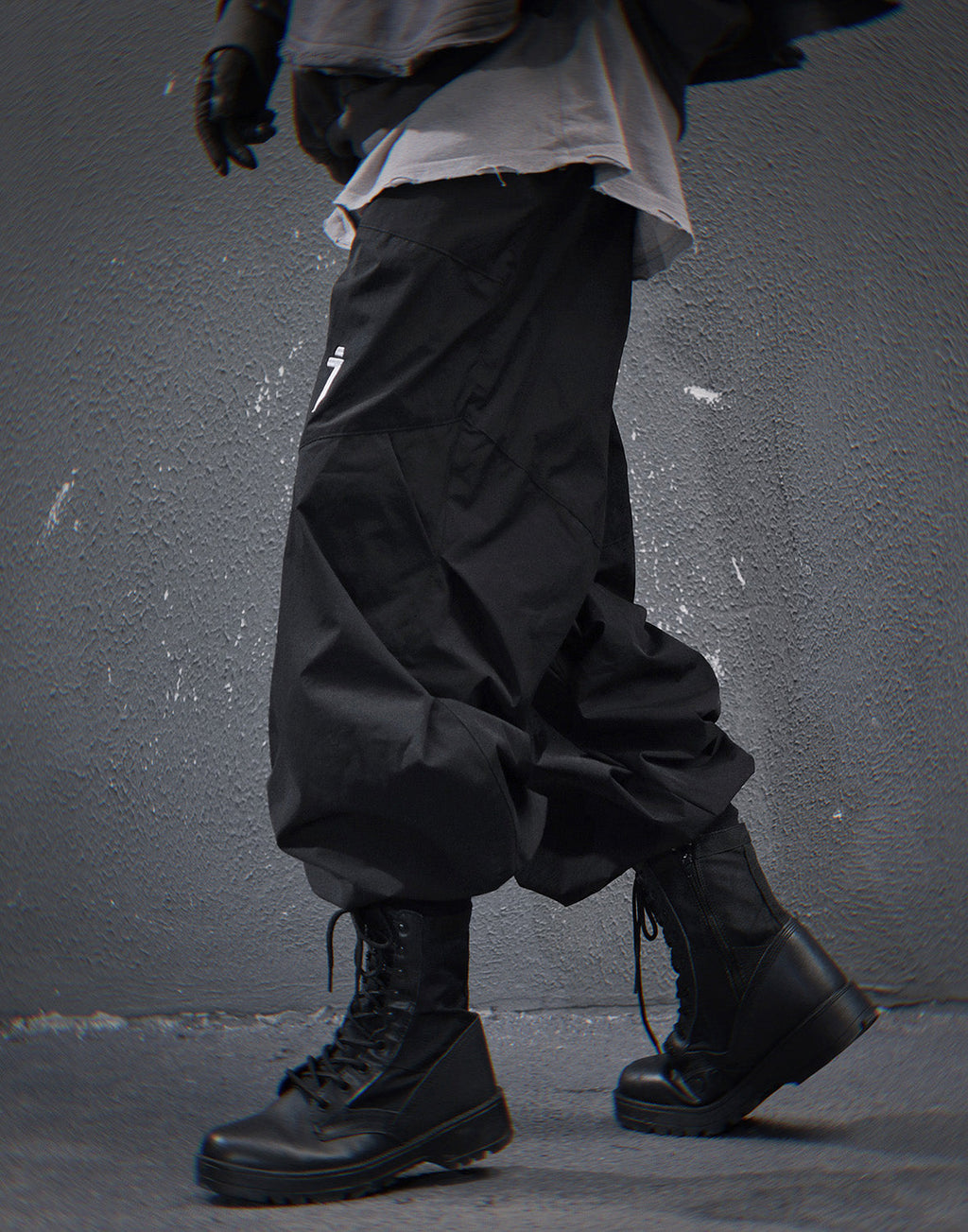 HiP81 Black I-Tech Lightweight Pants
