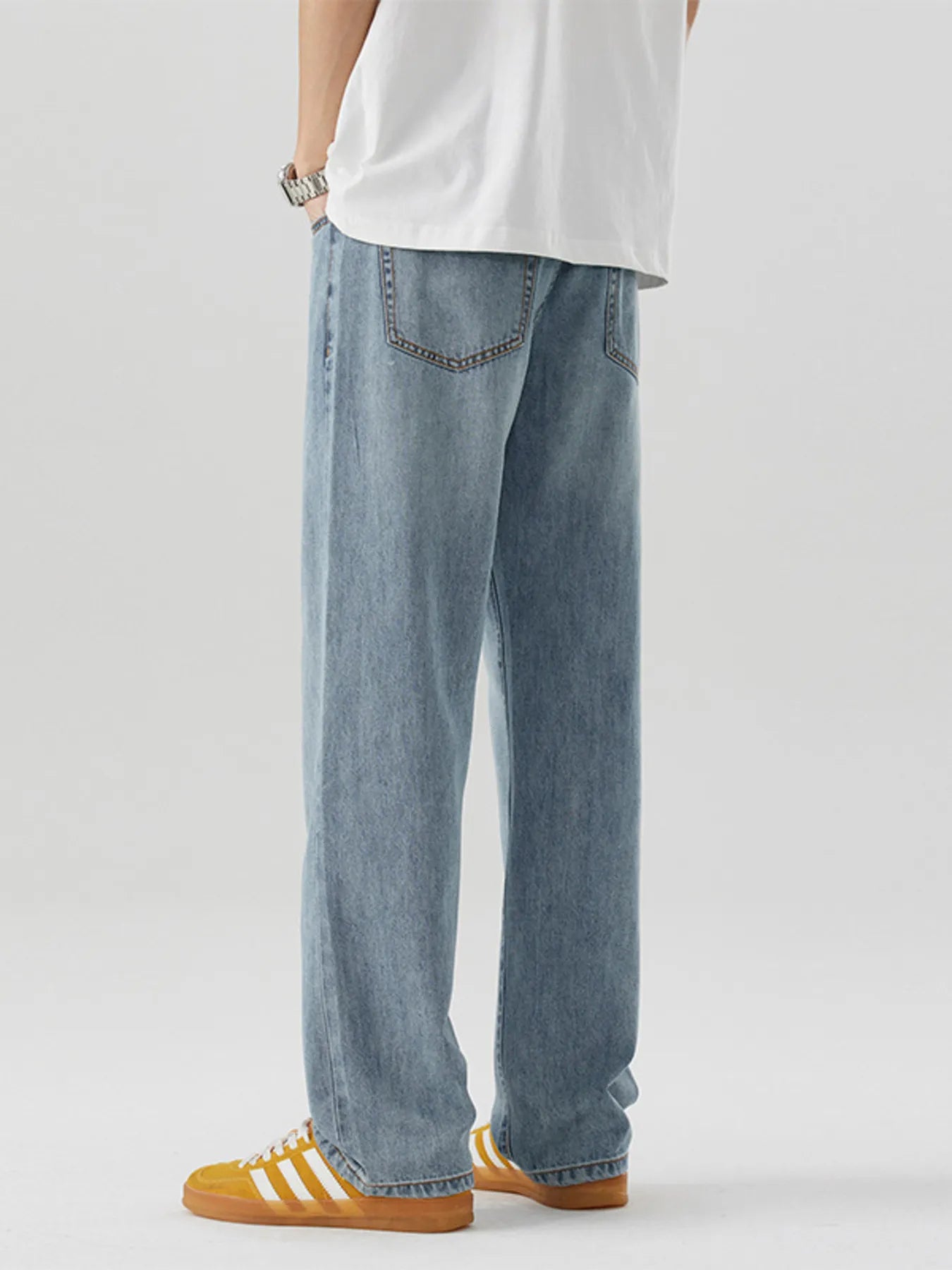 Men's Wash Relaxed Fit Jeans