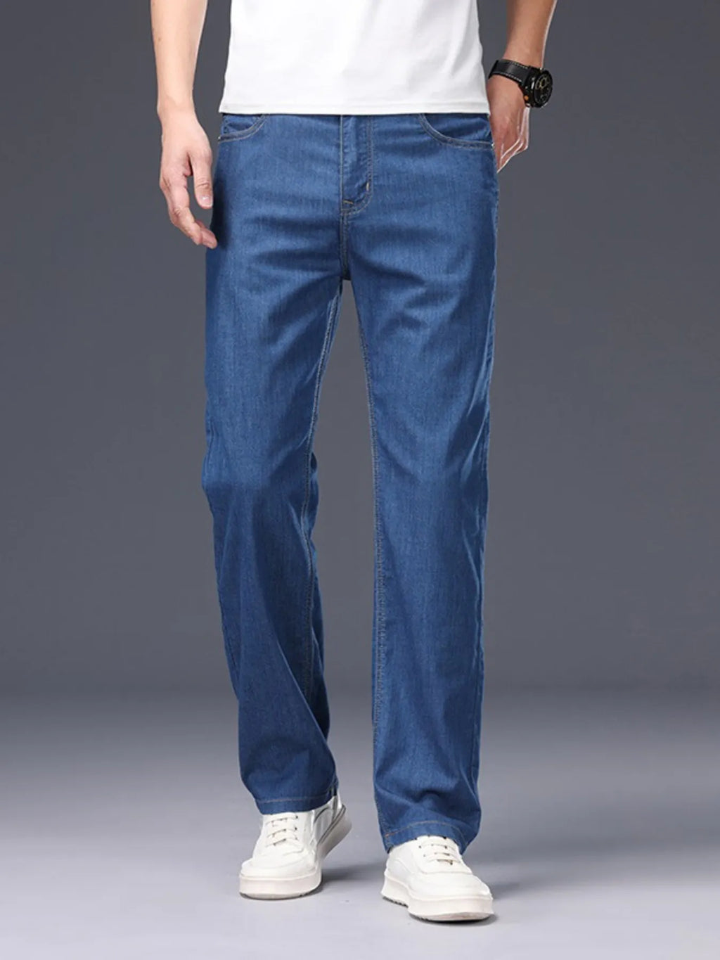 Men's Loose Fit Jeans with Pockets