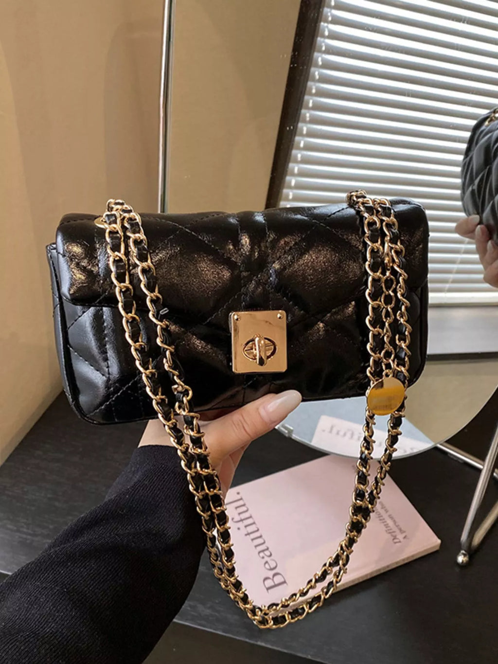 Quilted Chain Strap Crossbody Bag