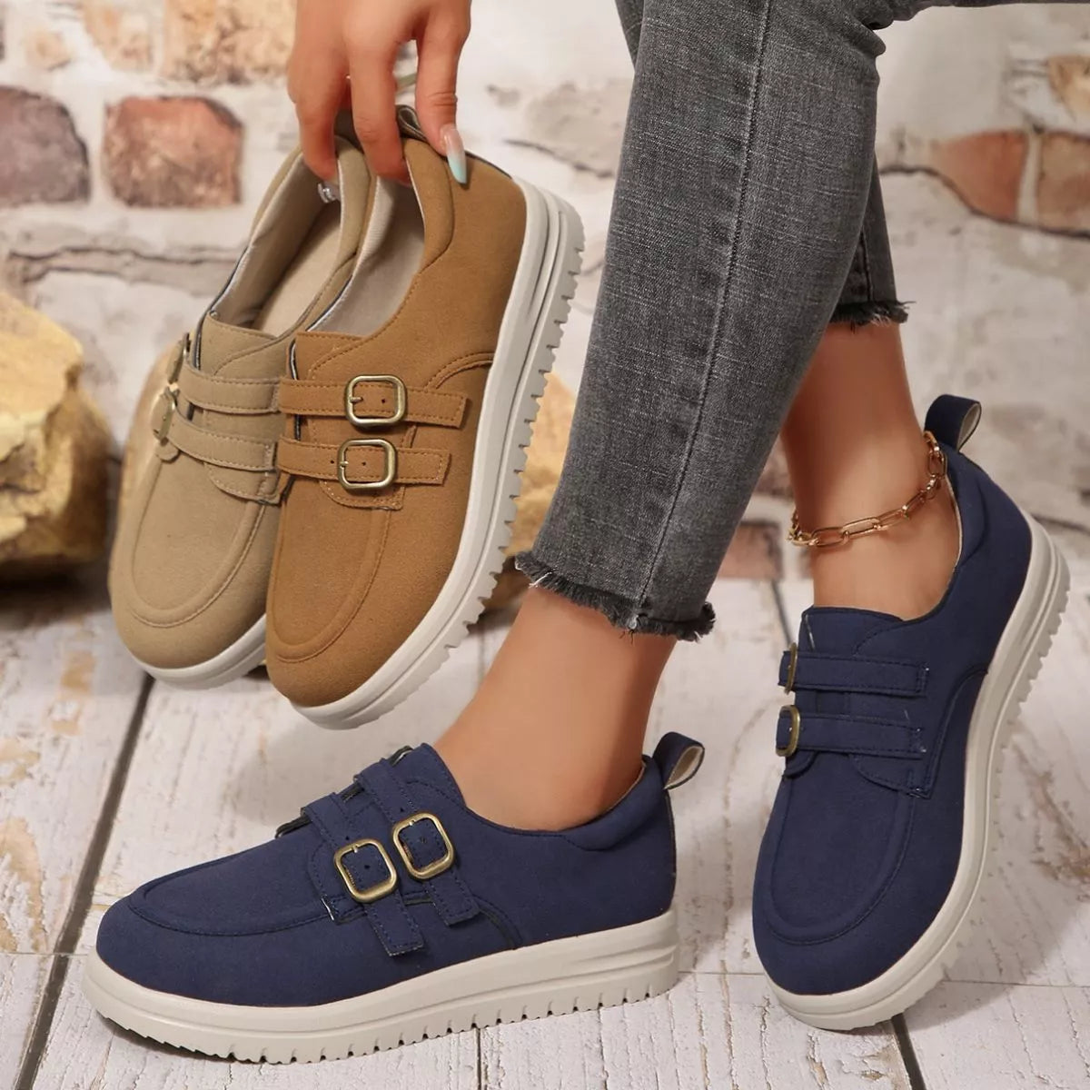 Buckle Accent Casual Loafers