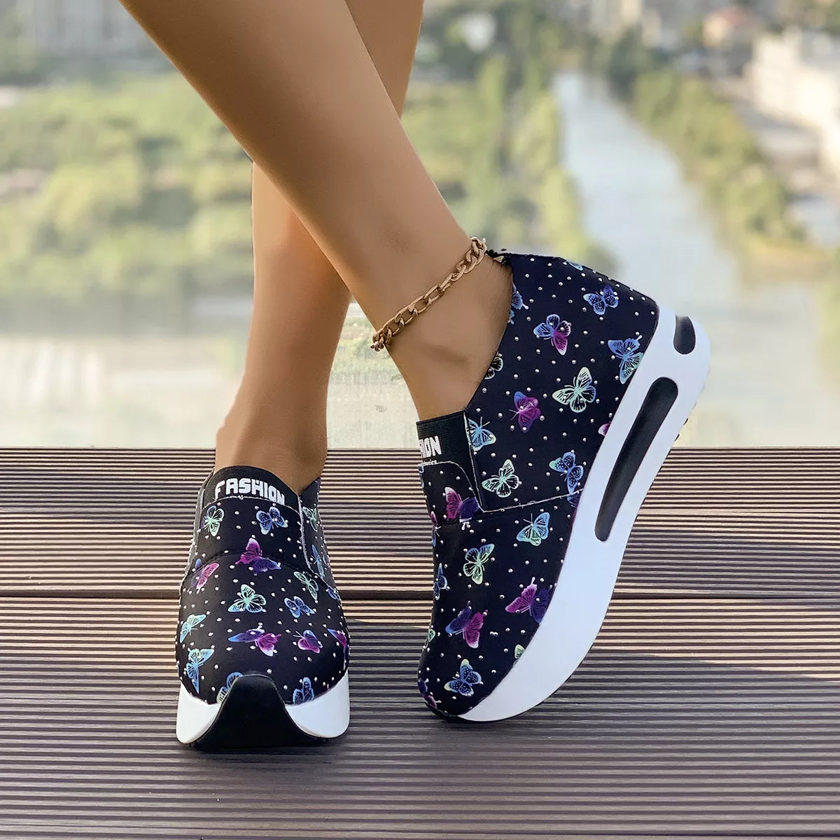 Butterfly Round Toe Slip-Ons