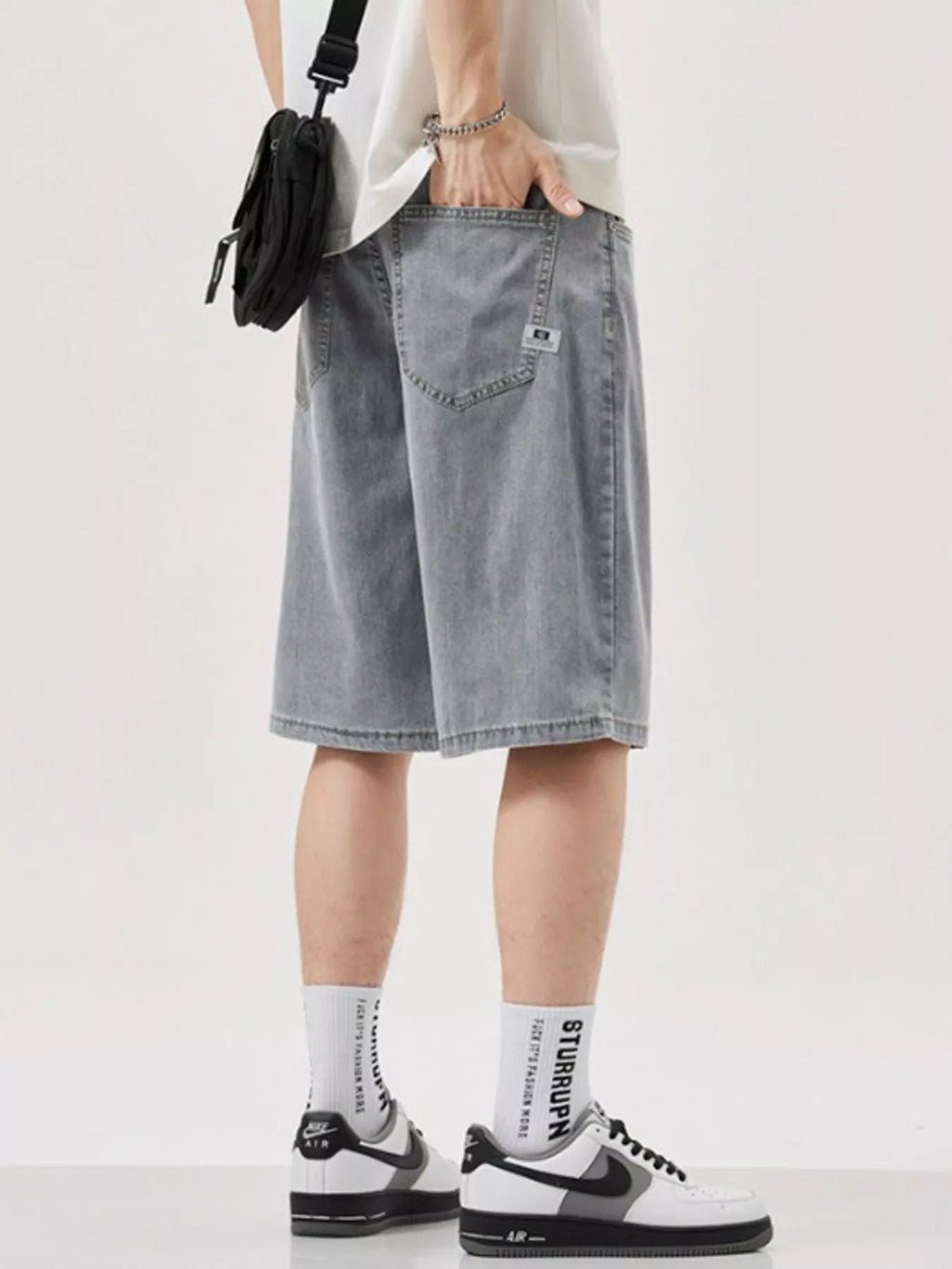 Men's Relaxed Fit Wash Denim Shorts
