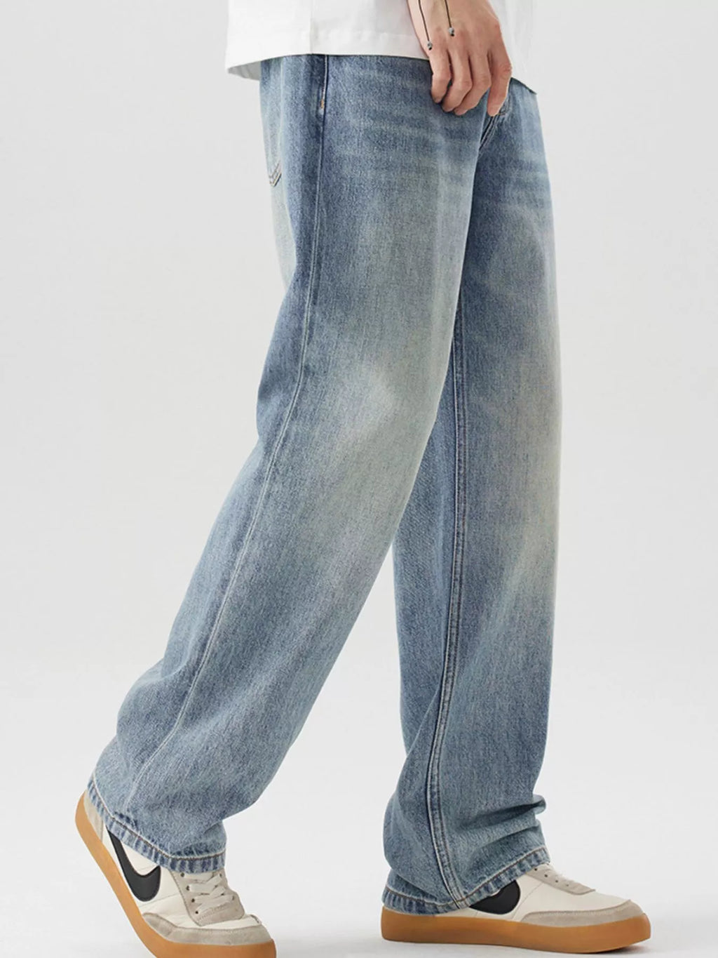 Men's Vintage Wash Loose Fit Jeans