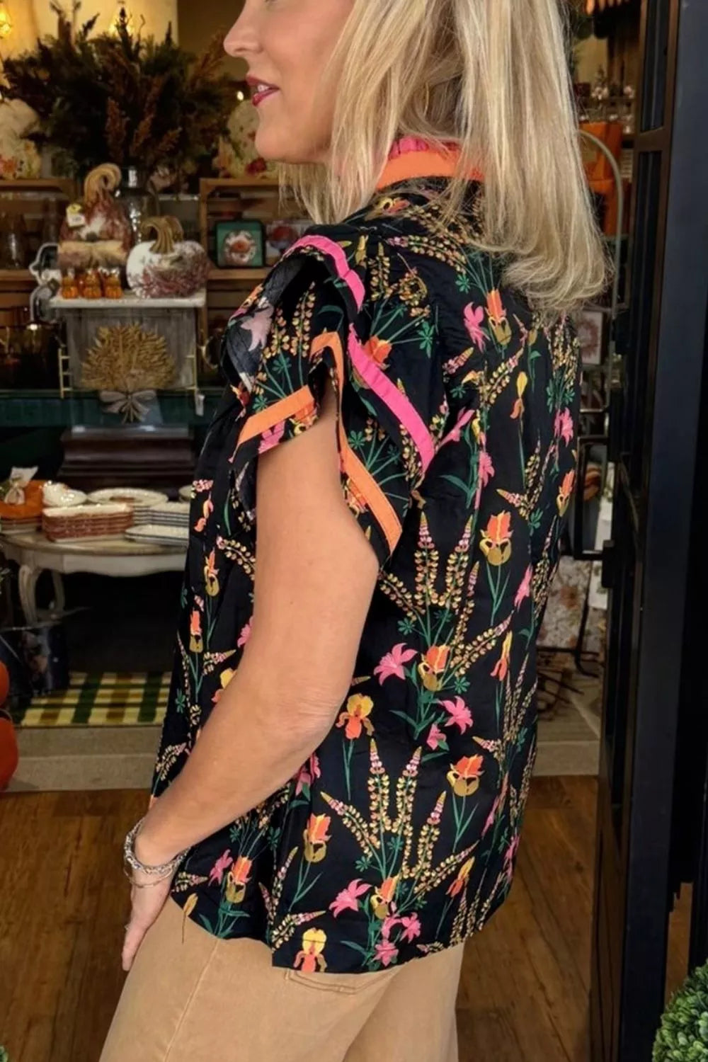 Floral Print Contrast Trim Tiered Ruffled Short Sleeve Blouse