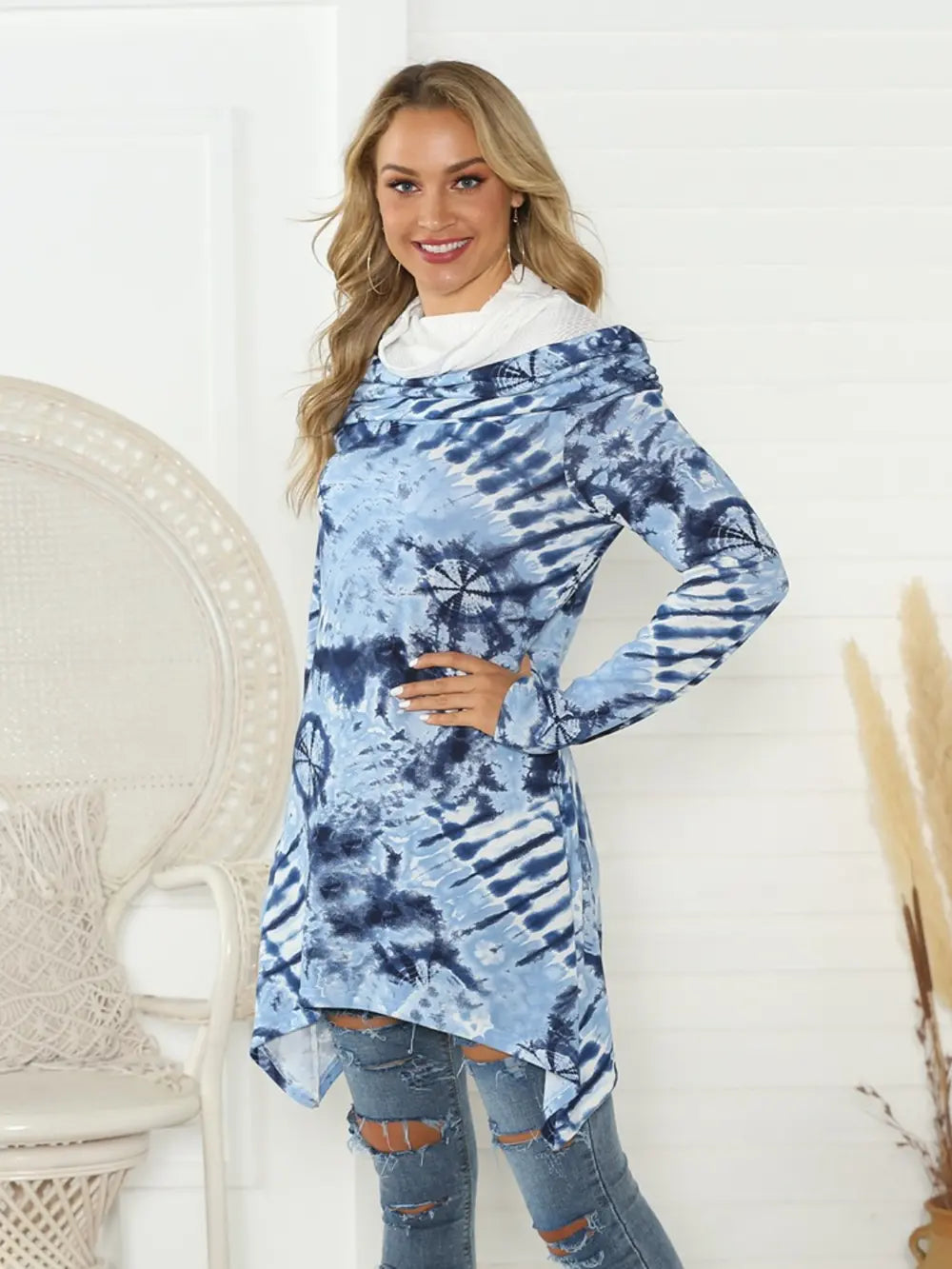 Shiny Printed Raglan Sleeve Mock Neck T-Shirt