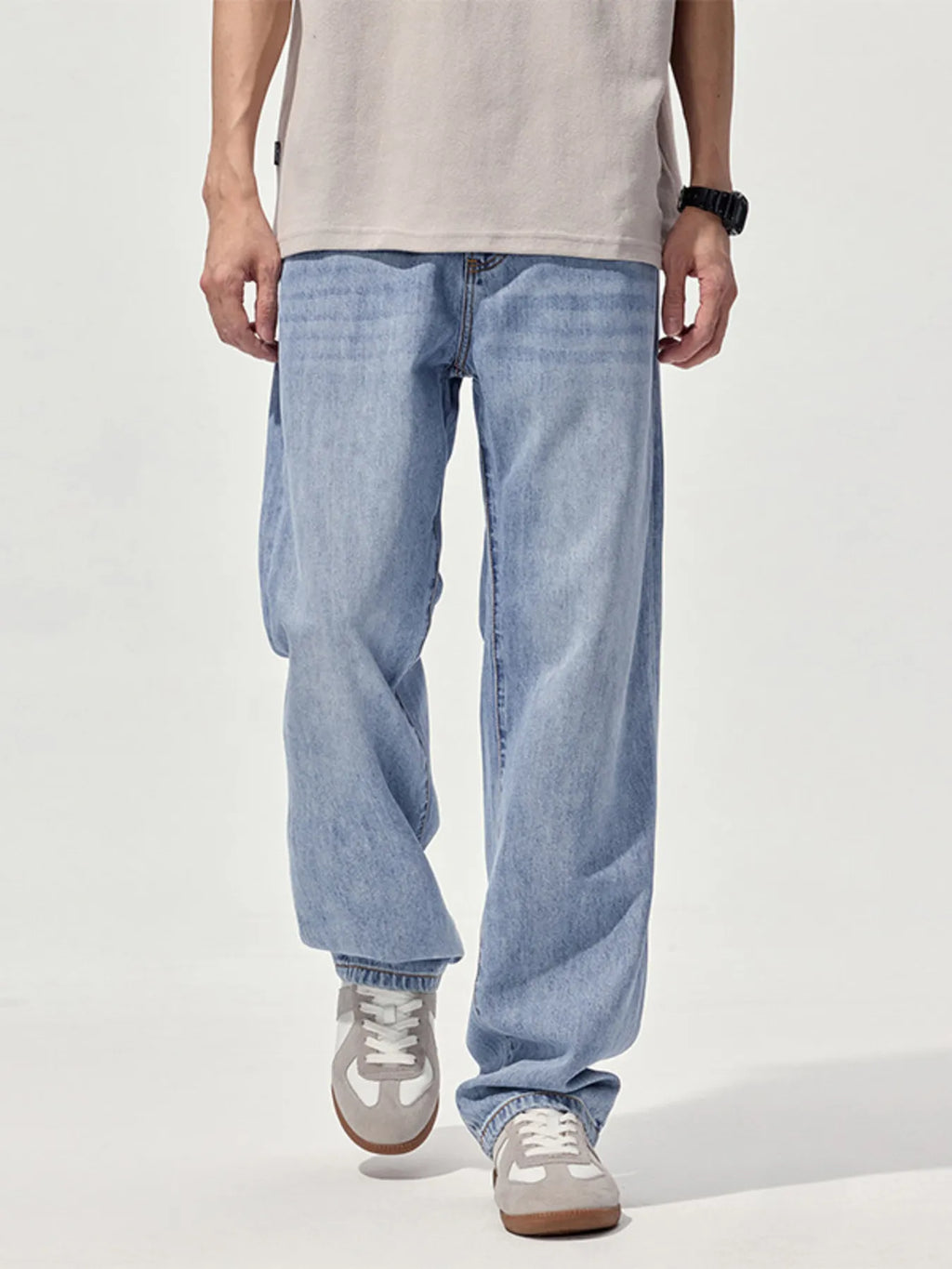 Men's Relaxed Fit Straight Leg Jeans