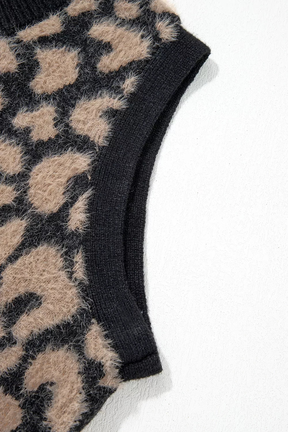 Leopard Print Knit Sleeveless Regular Wash Sweater Vest