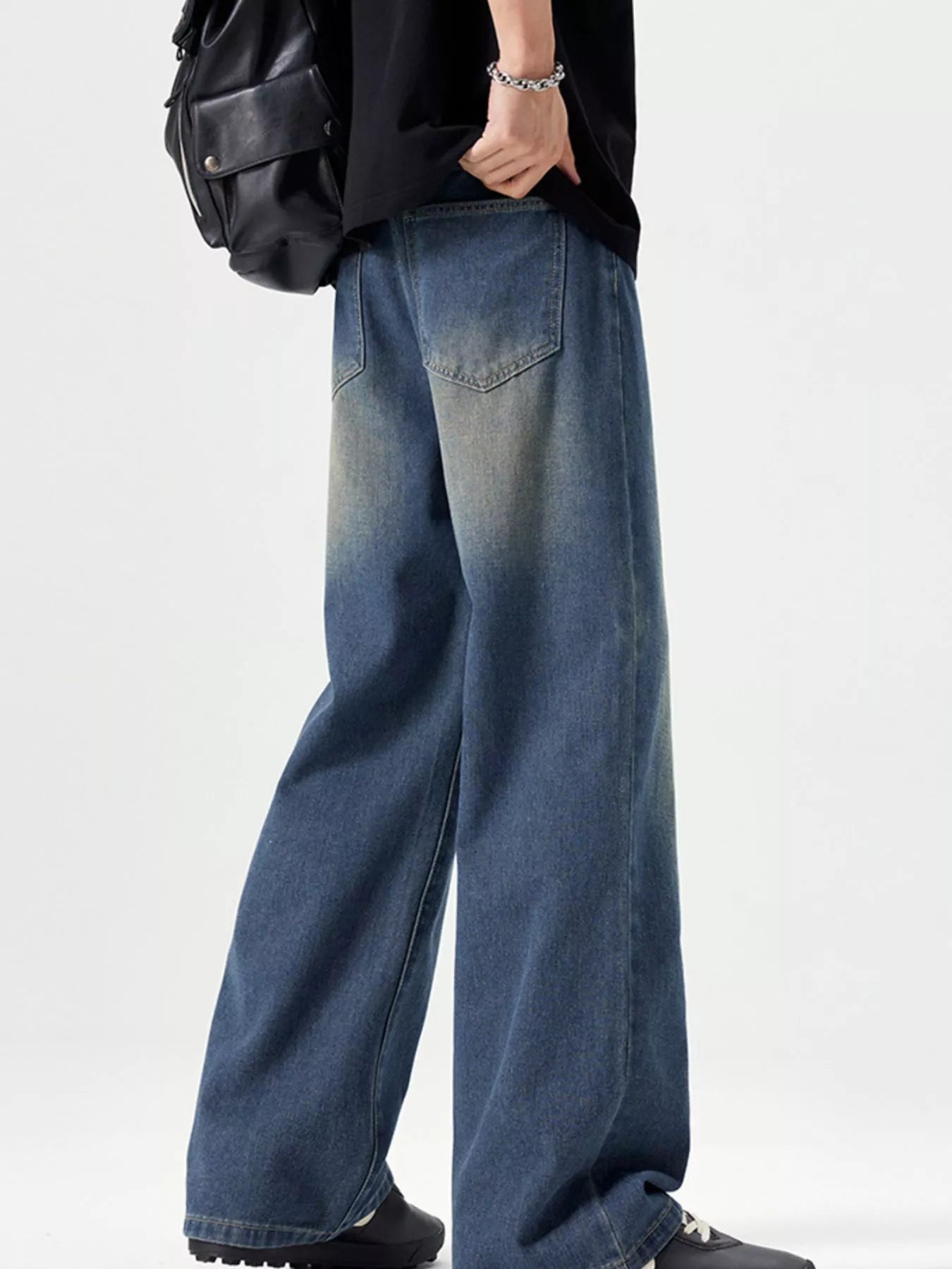 Men's Vintage Wash Wide Leg Jeans