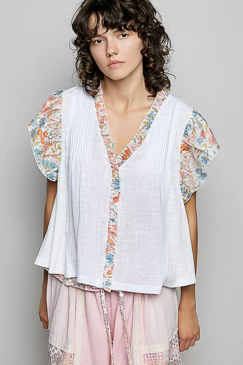 POL V-Neck Floral Ruffle Sleeve Blouse