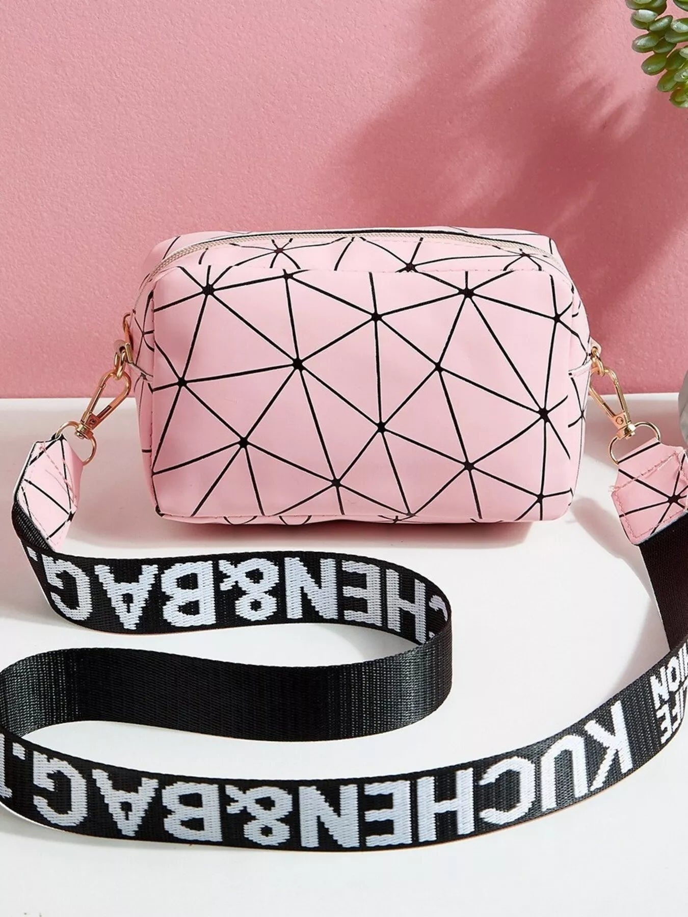 Geometric Pattern Crossbody Bag