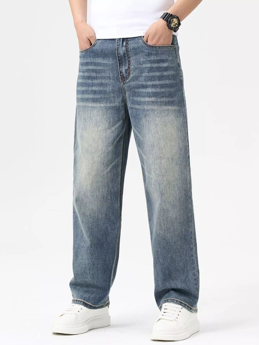 Men's Relaxed Fit Washed Jeans