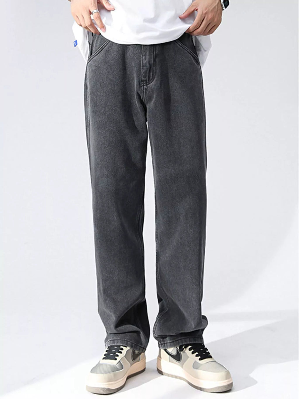 Men's Wash Relaxed Fit Wide Leg Jeans